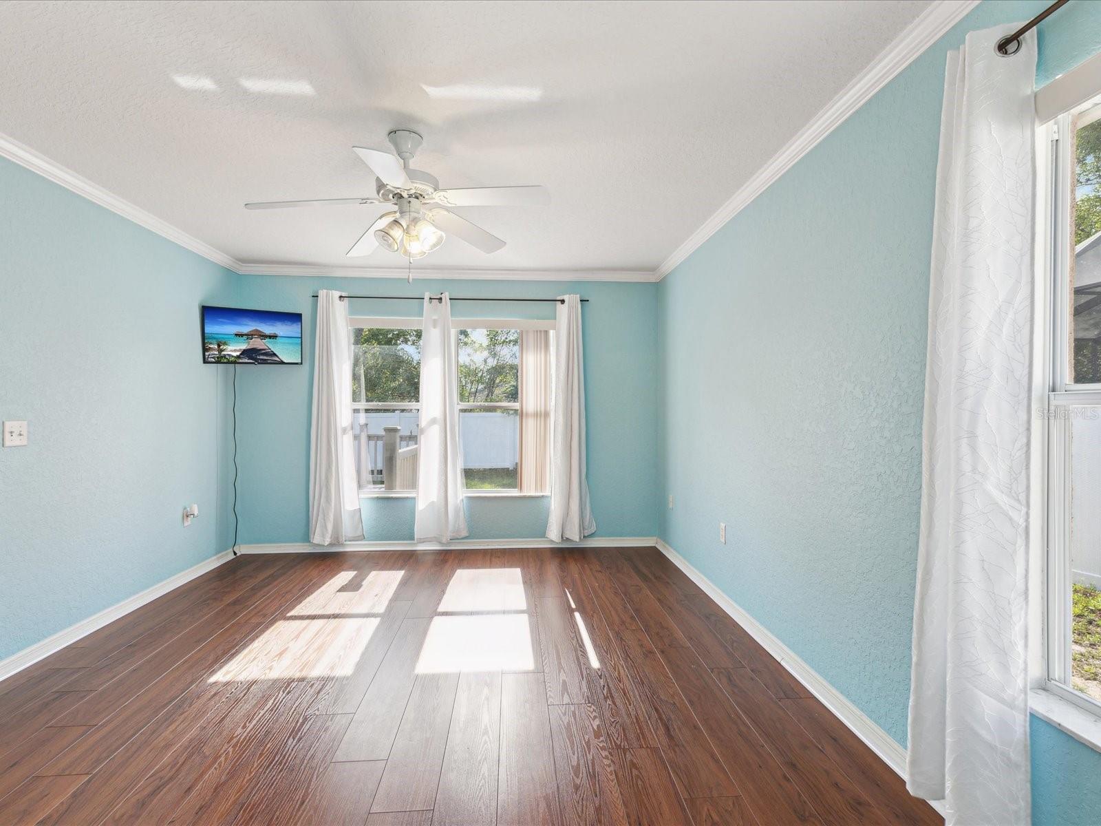 Image 22 of 49 For 6076 Shiprock Avenue