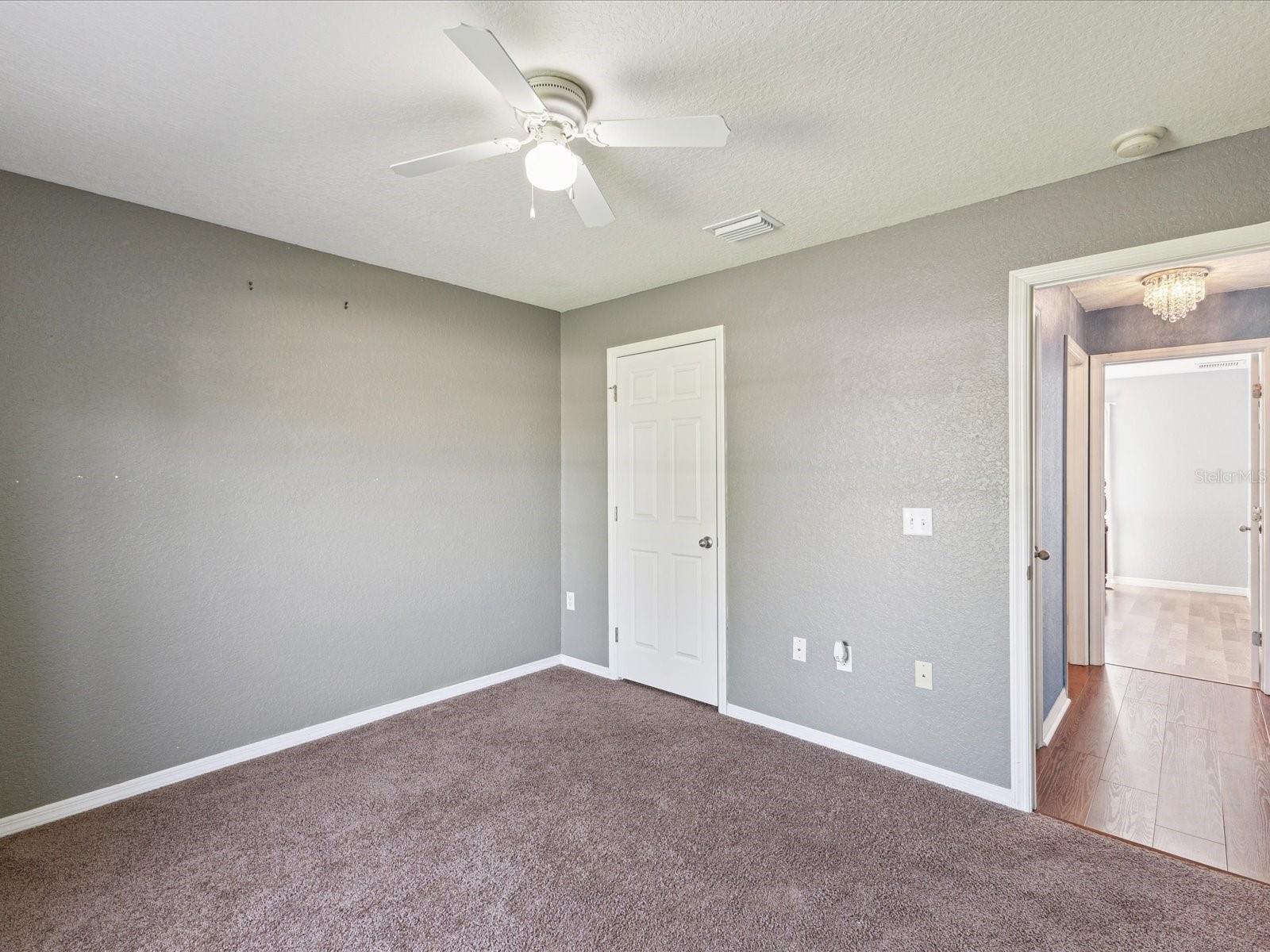 Image 34 of 49 For 6076 Shiprock Avenue