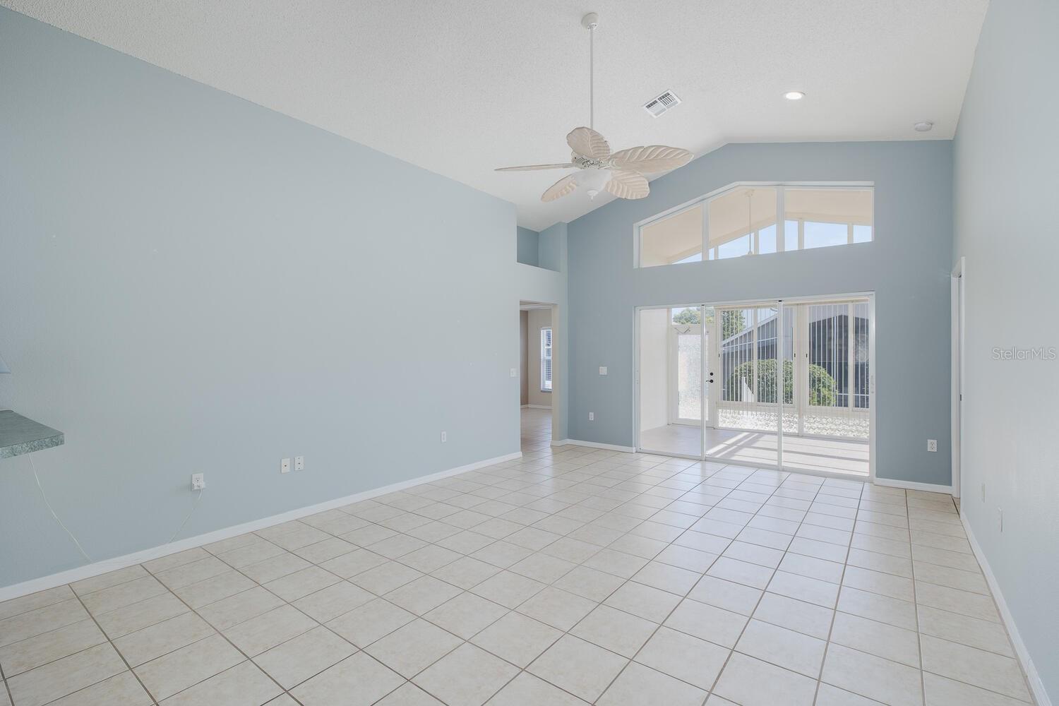 Image 23 of 68 For 284 Quane Avenue