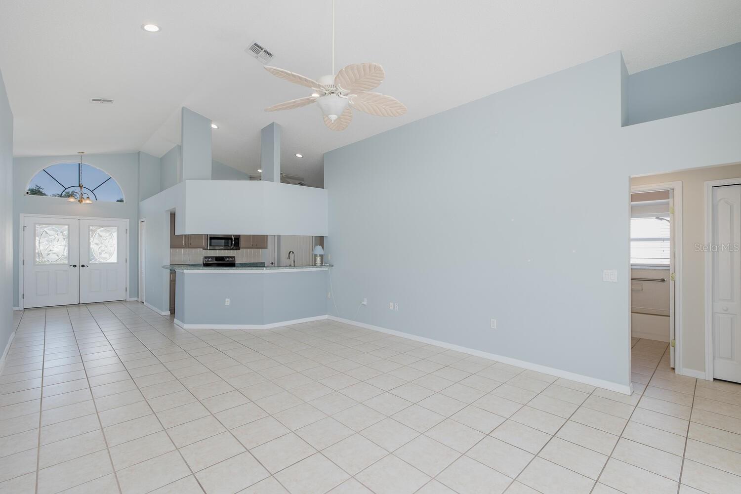 Image 34 of 68 For 284 Quane Avenue