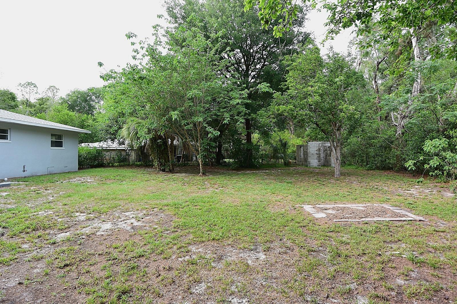 Image 37 of 47 For 18838 Rosephil Street