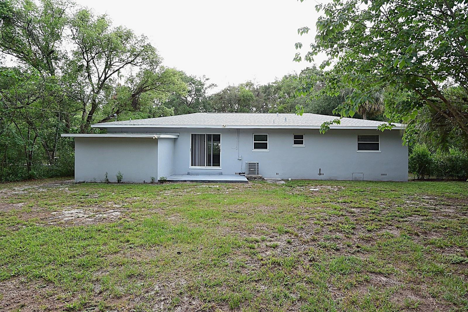 Image 38 of 47 For 18838 Rosephil Street