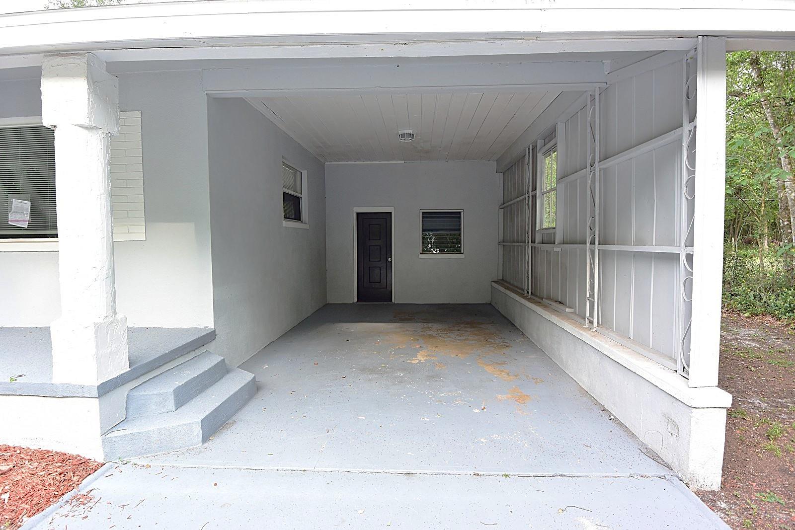 Image 4 of 47 For 18838 Rosephil Street