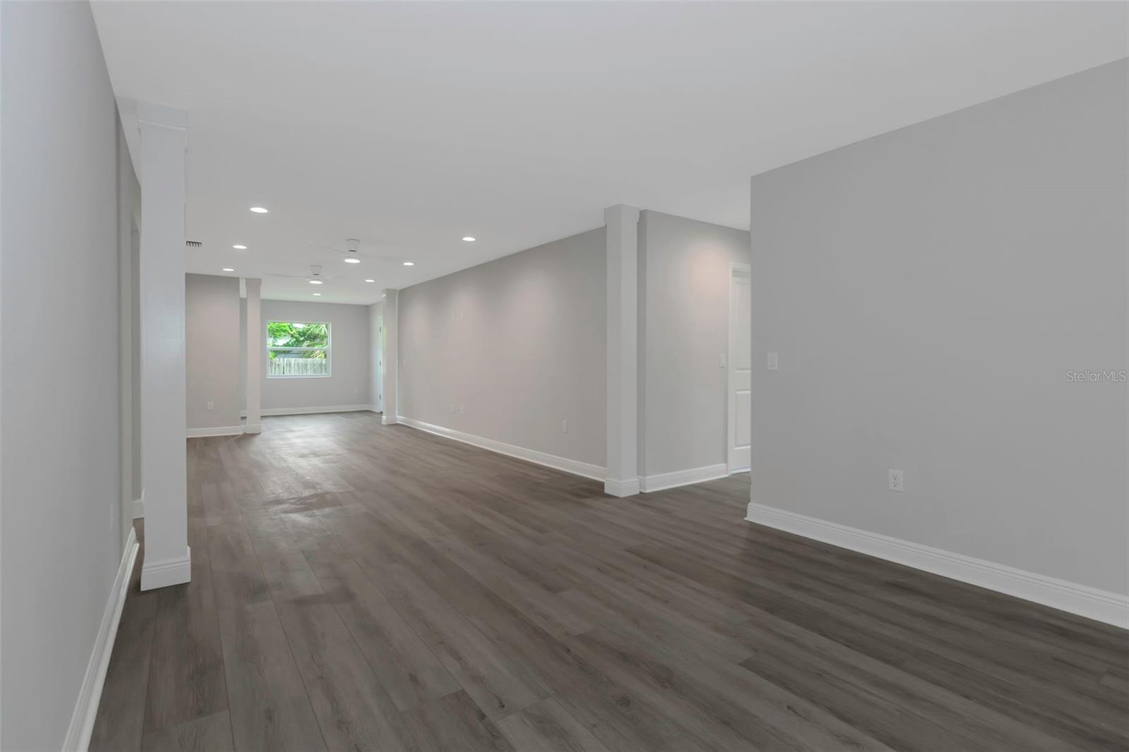 Image 14 of 54 For 5214 Idlewild Street