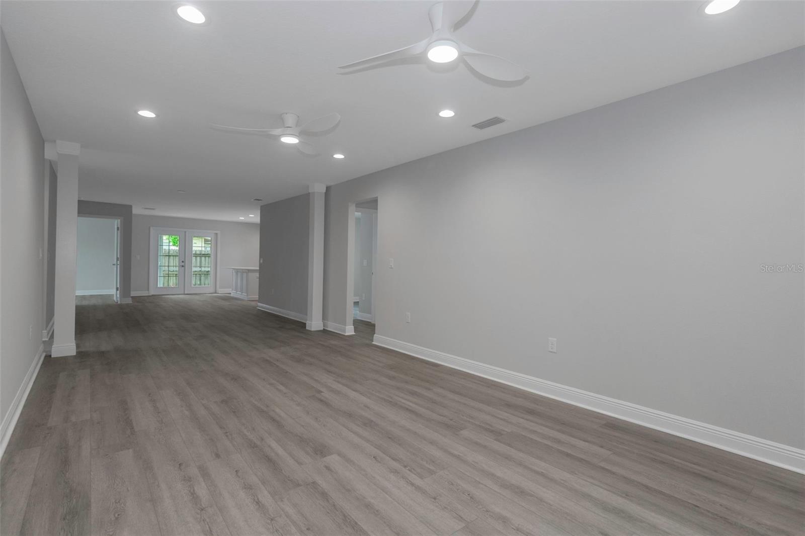 Image 17 of 54 For 5214 Idlewild Street