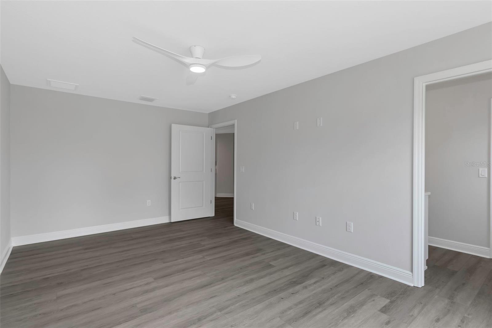 Image 18 of 54 For 5214 Idlewild Street