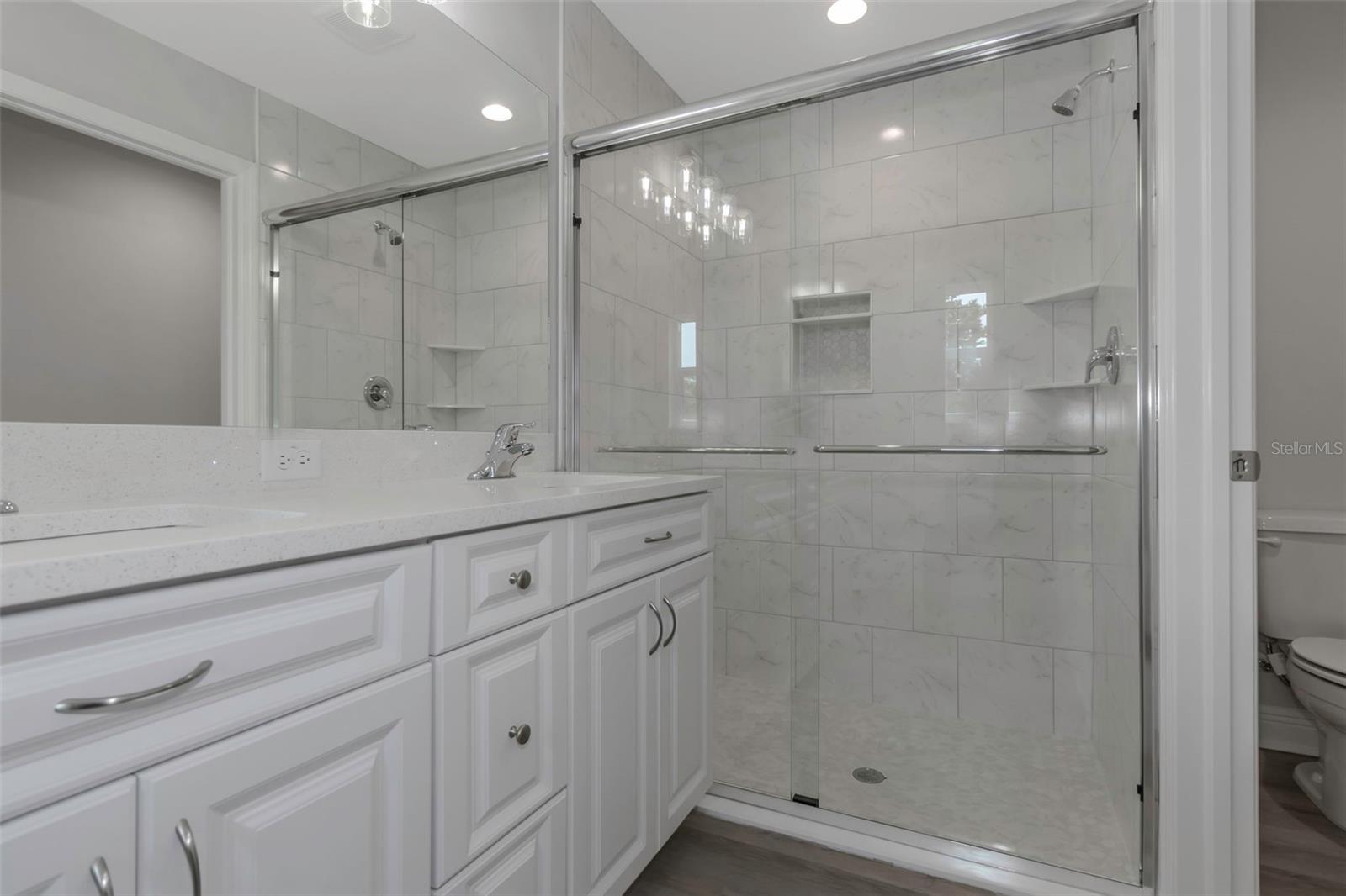 Image 19 of 54 For 5214 Idlewild Street