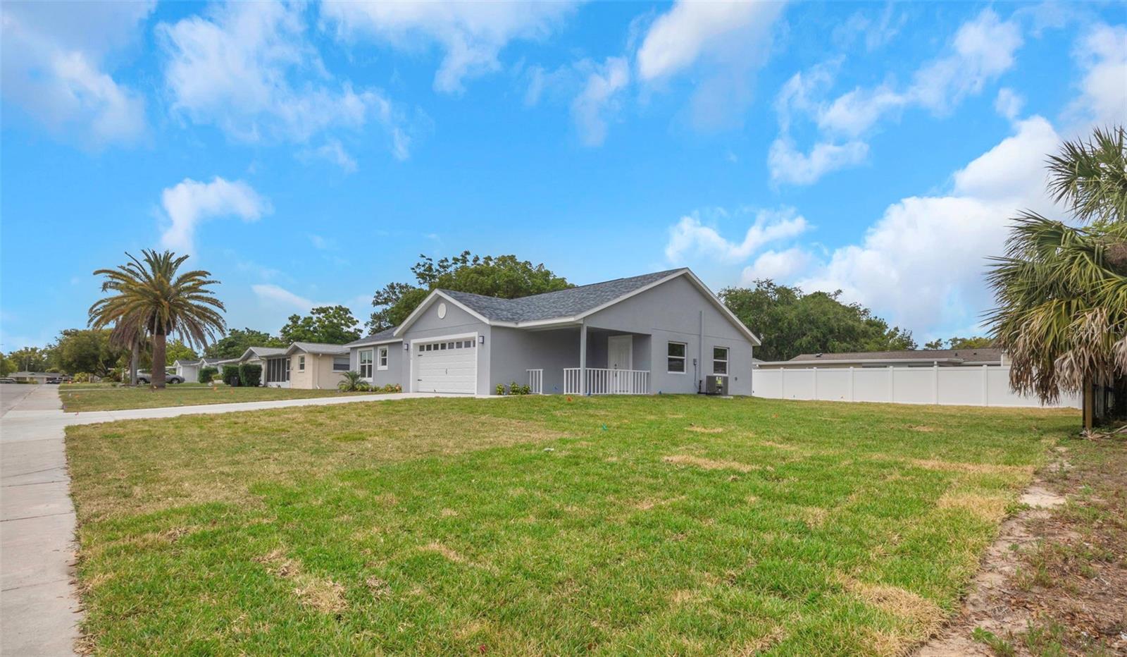 Image 3 of 54 For 5214 Idlewild Street