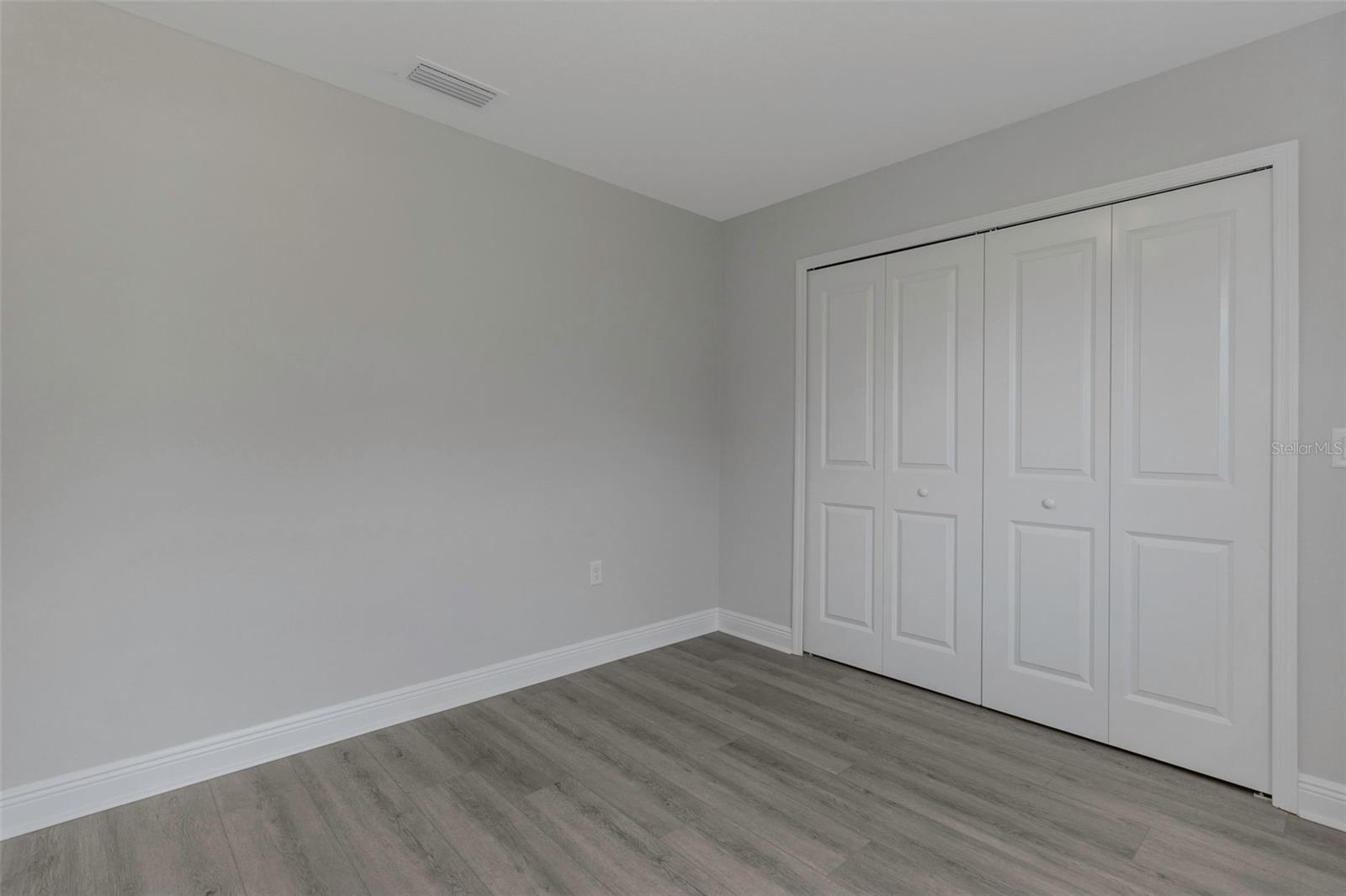 Image 31 of 54 For 5214 Idlewild Street