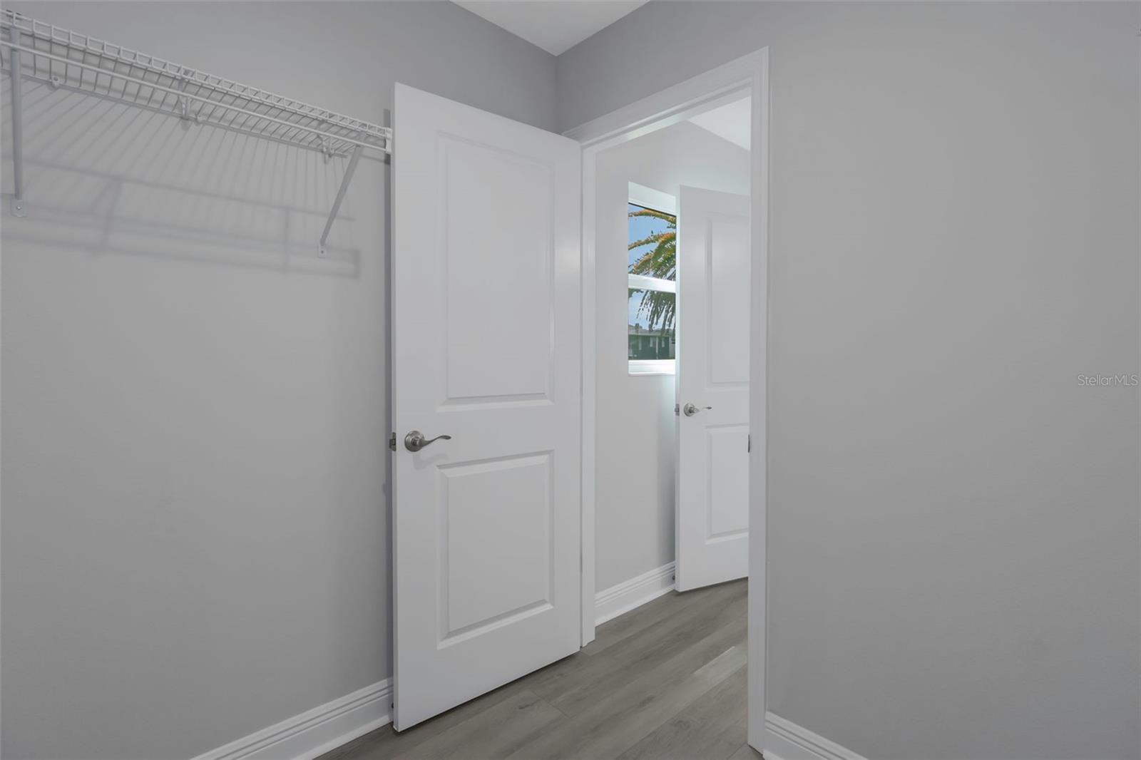 Image 6 of 54 For 5214 Idlewild Street