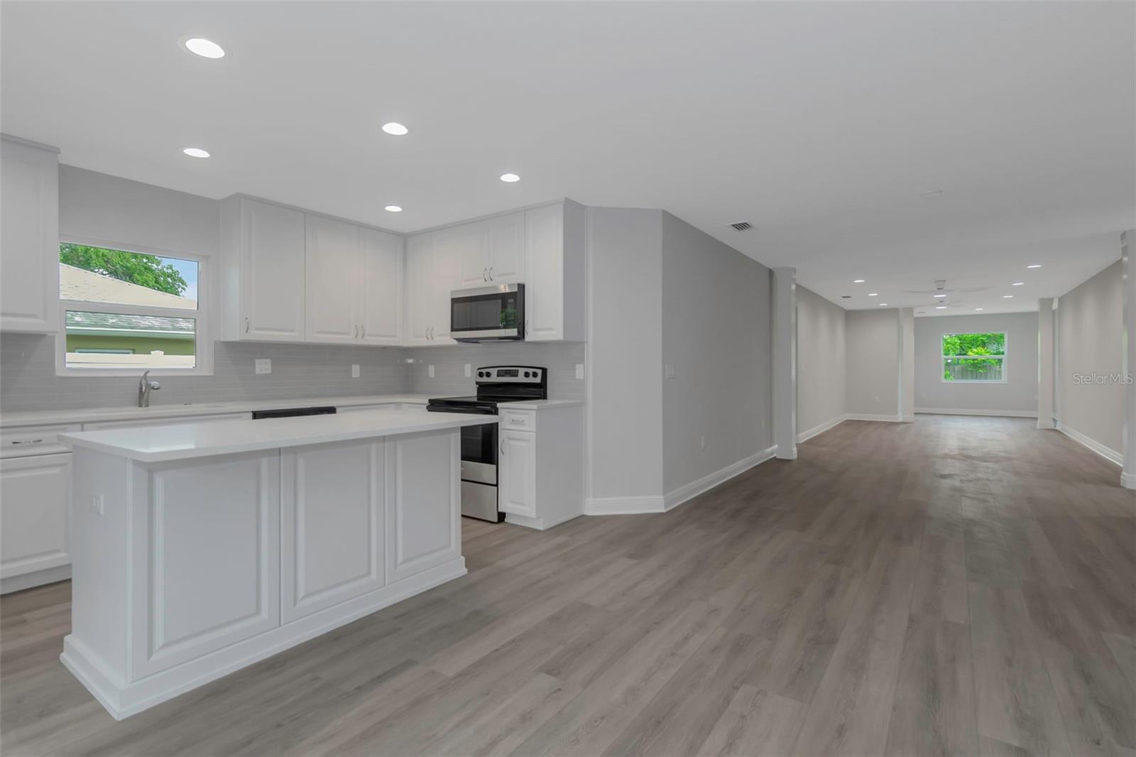 Image 9 of 54 For 5214 Idlewild Street