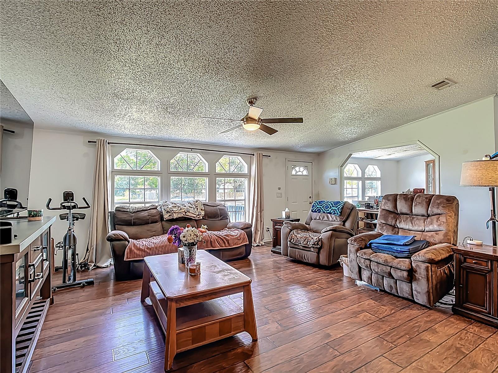Image 10 of 51 For 3313 Rimes Road