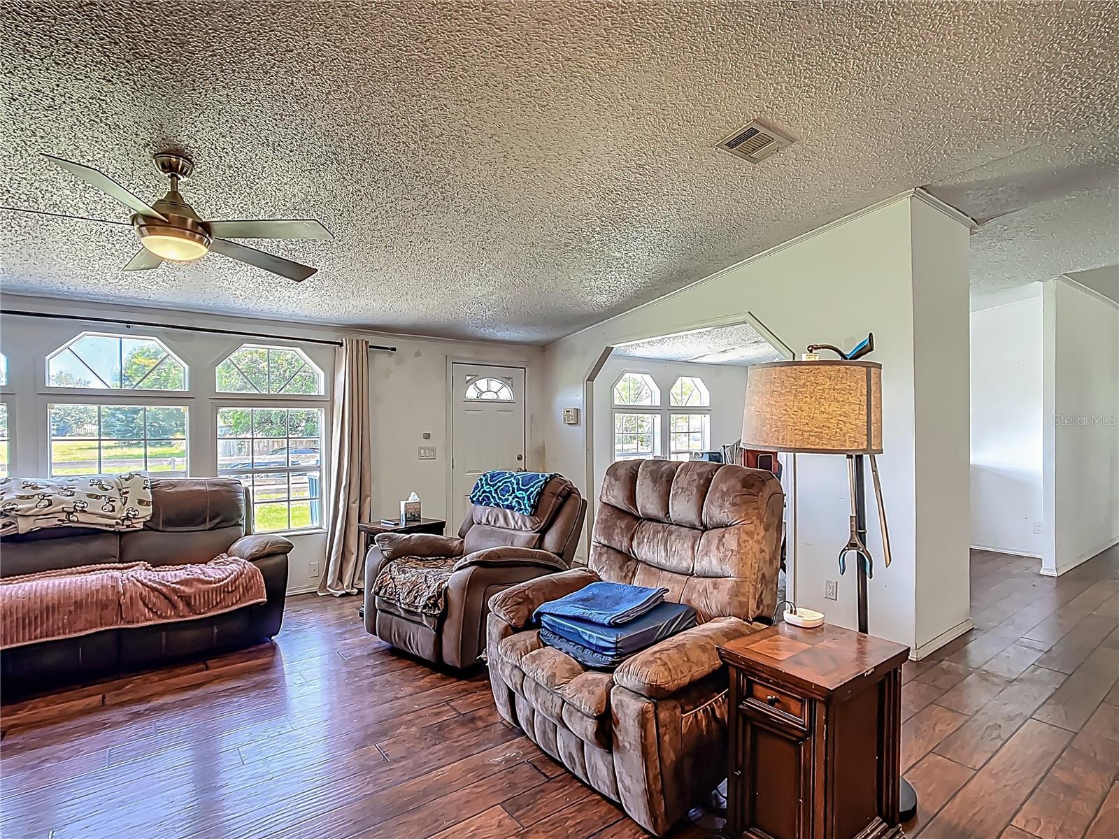 Image 11 of 51 For 3313 Rimes Road