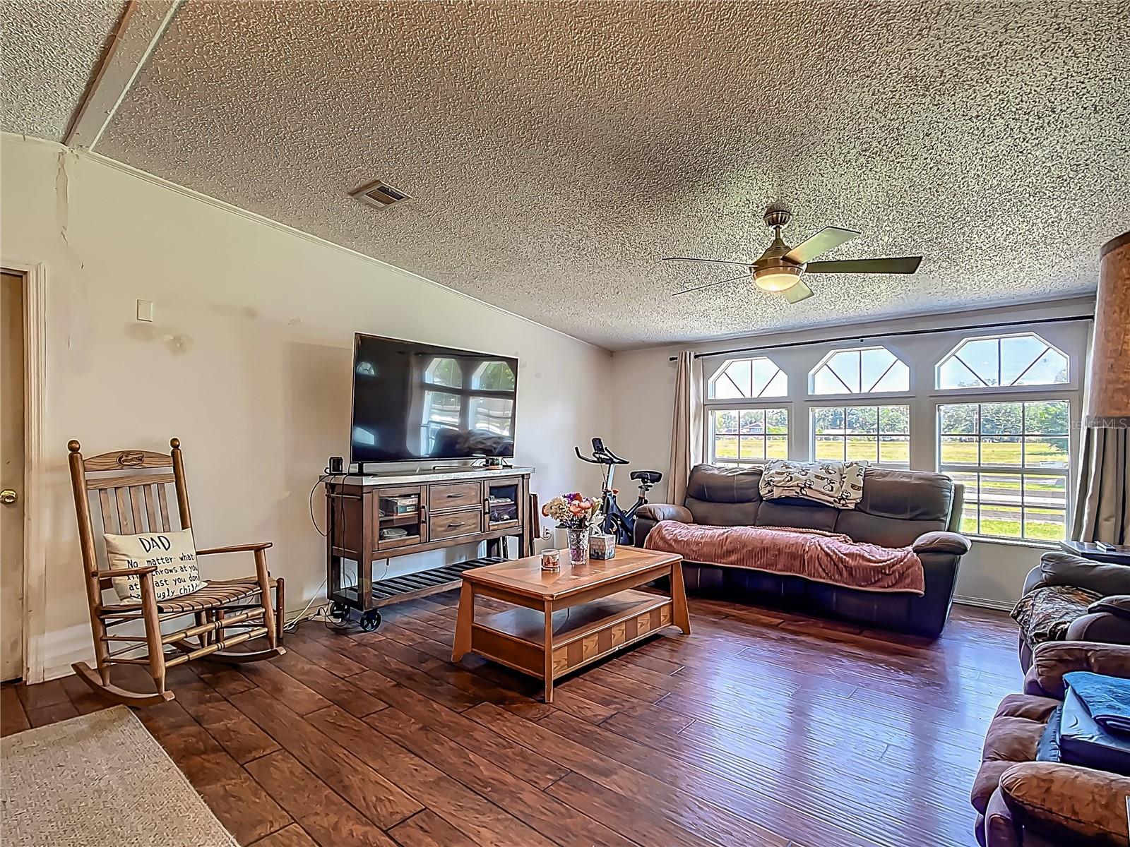 Image 9 of 51 For 3313 Rimes Road