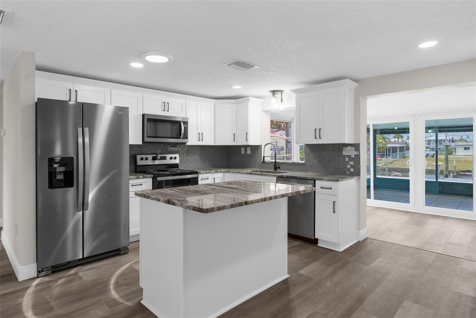 Image 13 of 46 For 13411 Lisa Drive