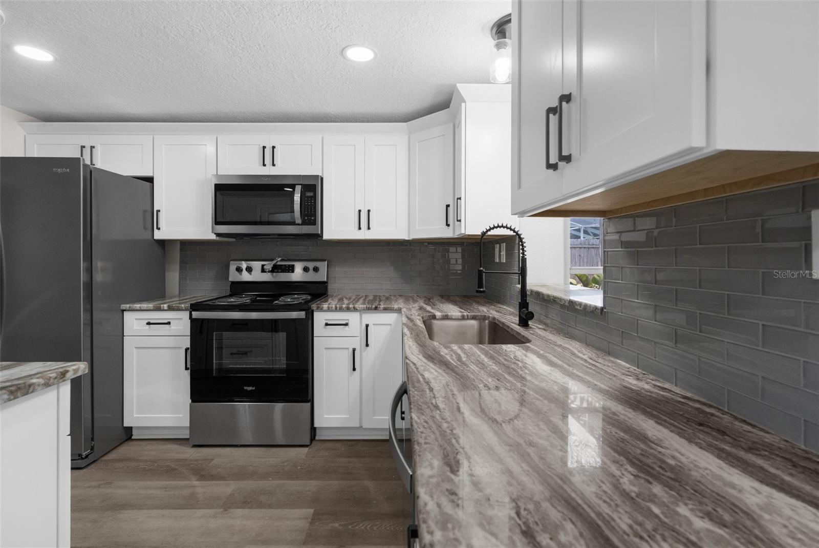Image 16 of 46 For 13411 Lisa Drive