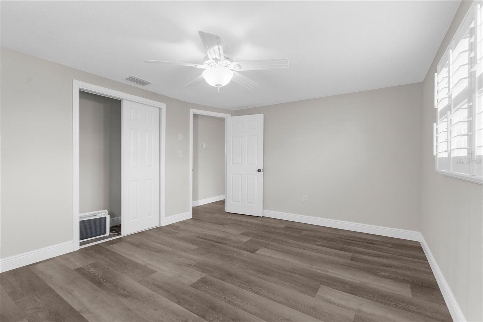 Image 22 of 46 For 13411 Lisa Drive