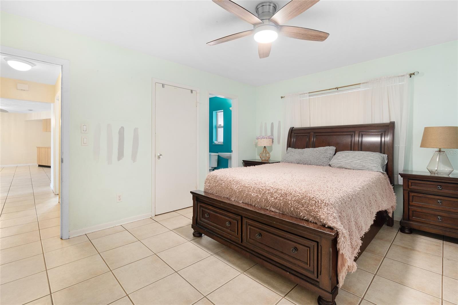 Image 17 of 25 For 7464 Acorn Circle