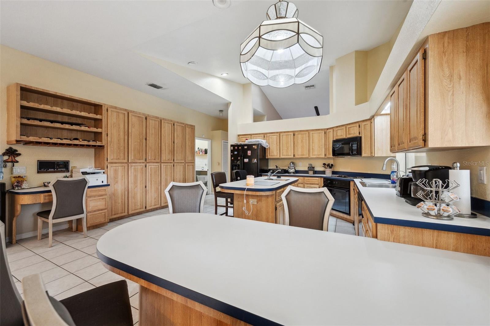Listing photo id 14 for 9757 Hermosillo Drive