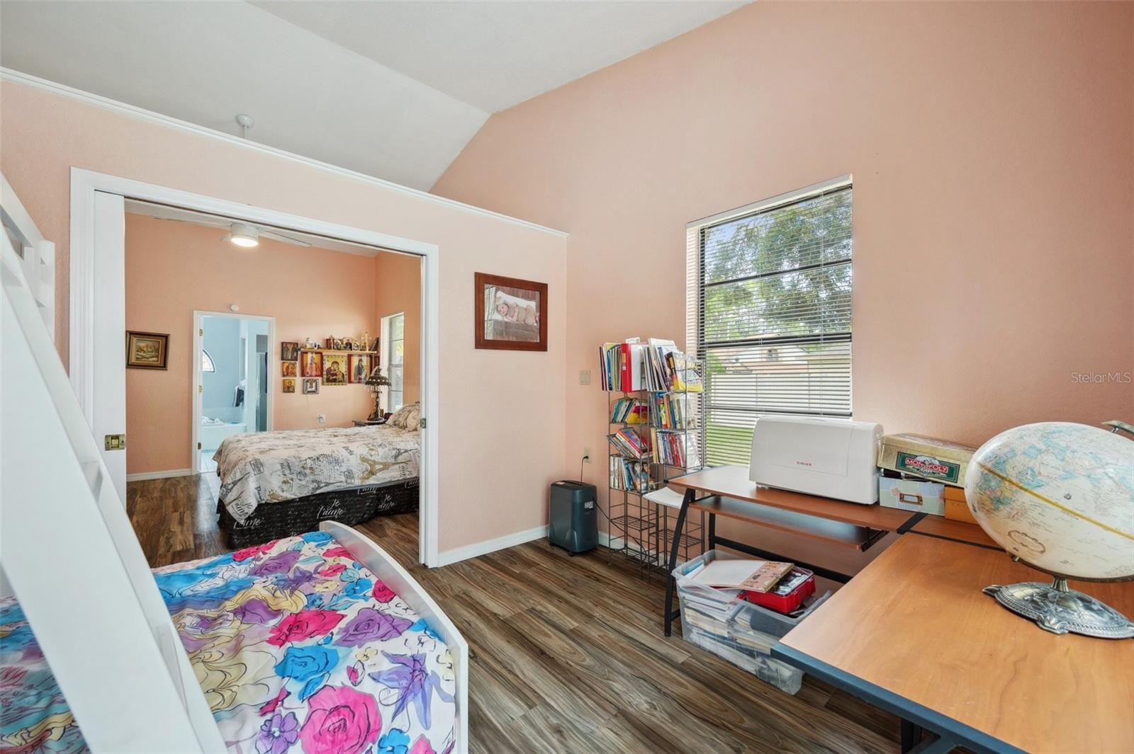 Listing photo id 23 for 9757 Hermosillo Drive
