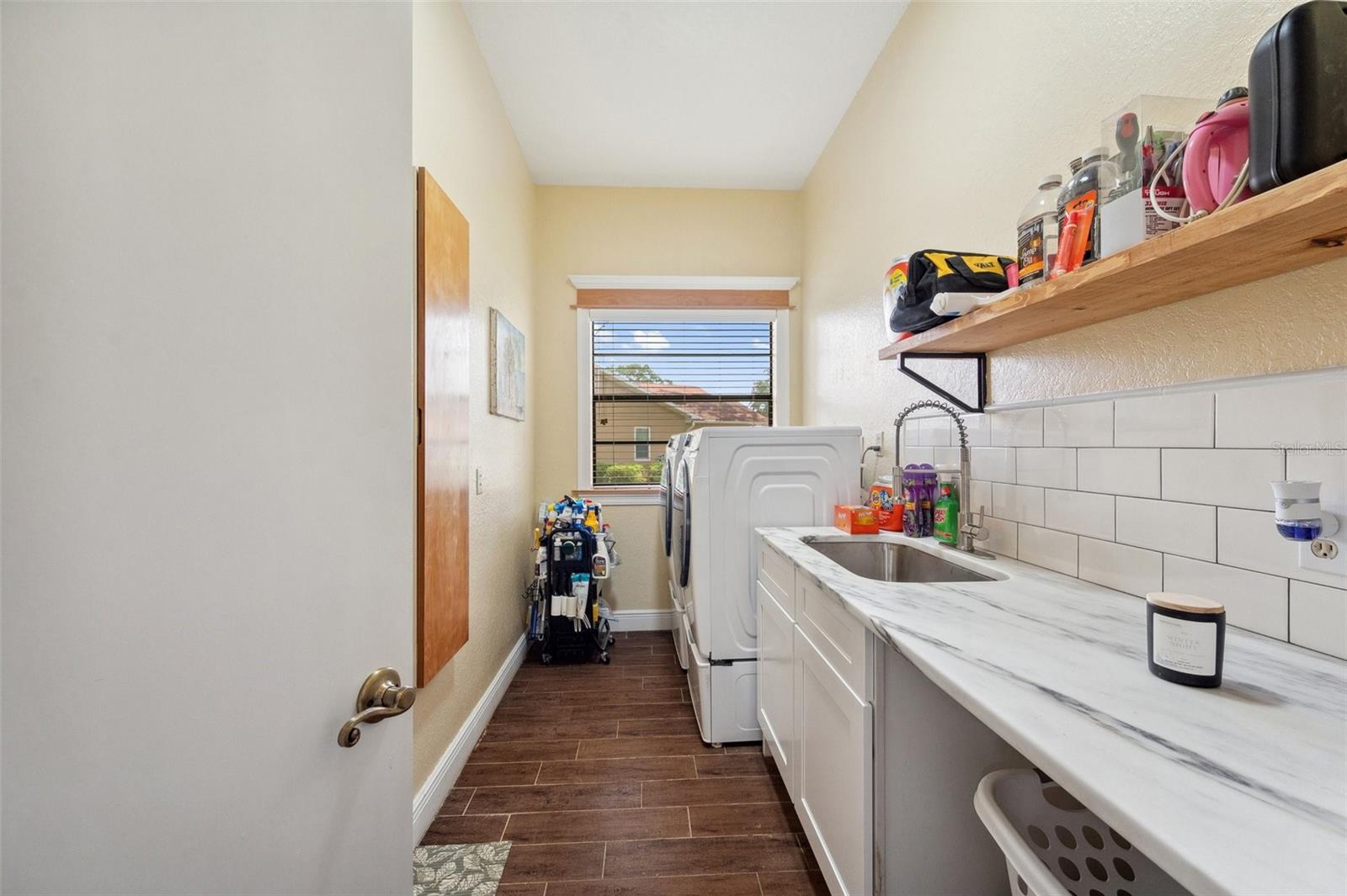 Listing photo id 34 for 9757 Hermosillo Drive