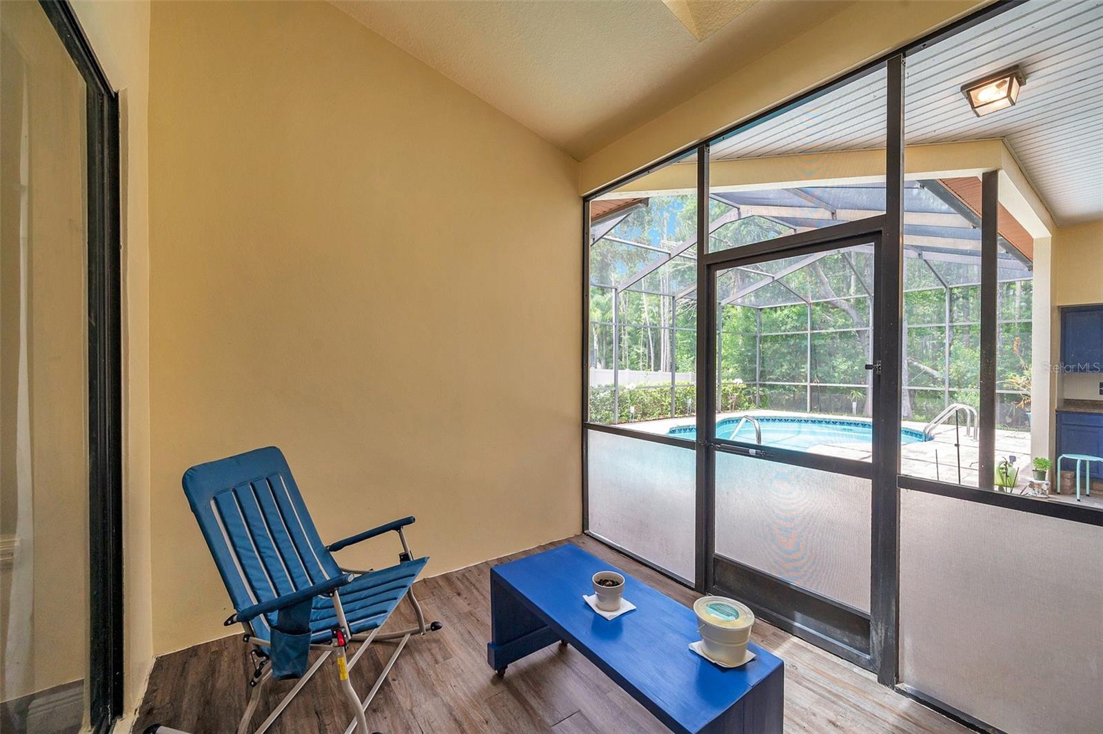 Listing photo id 35 for 9757 Hermosillo Drive