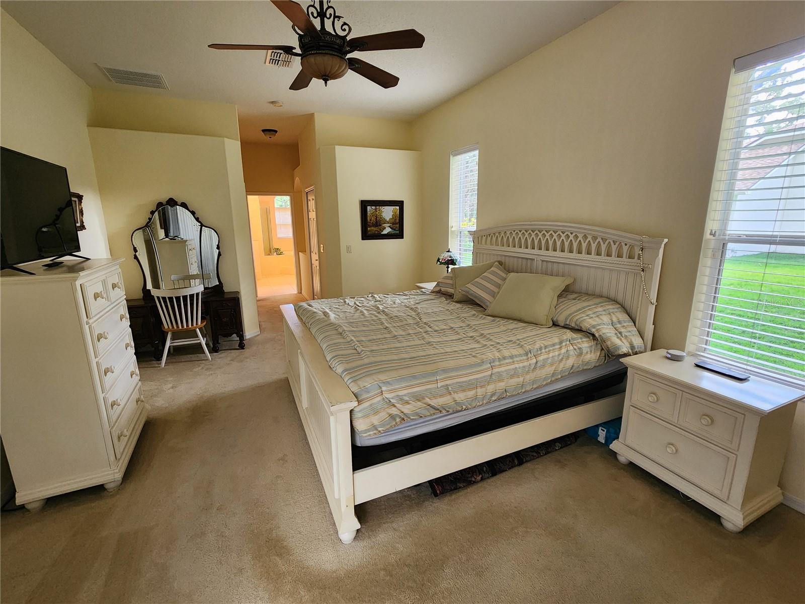 Image 12 of 28 For 12270 Clarendon Court