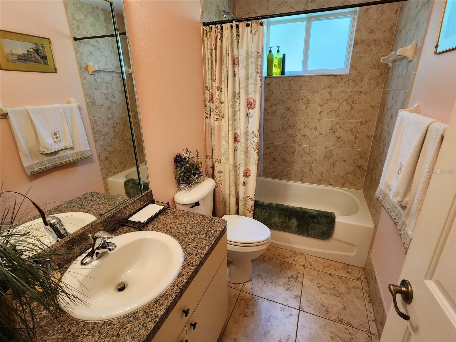 Image 20 of 28 For 12270 Clarendon Court