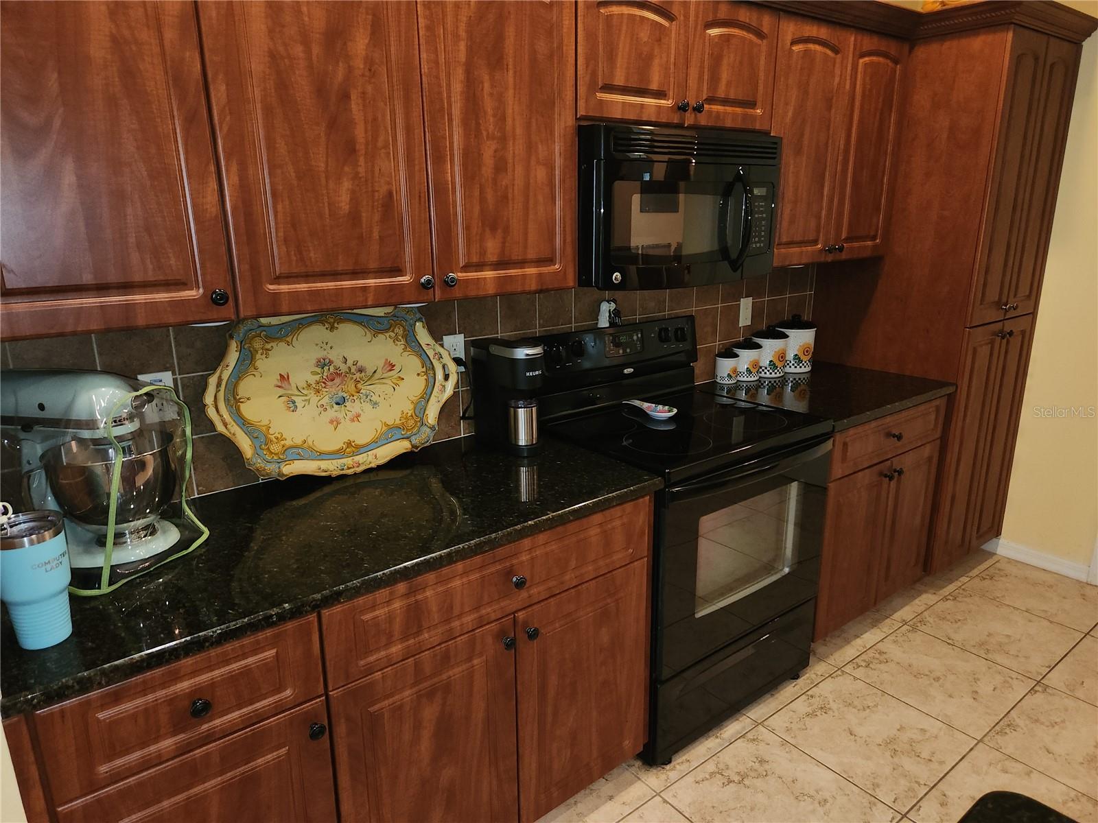 Image 4 of 28 For 12270 Clarendon Court