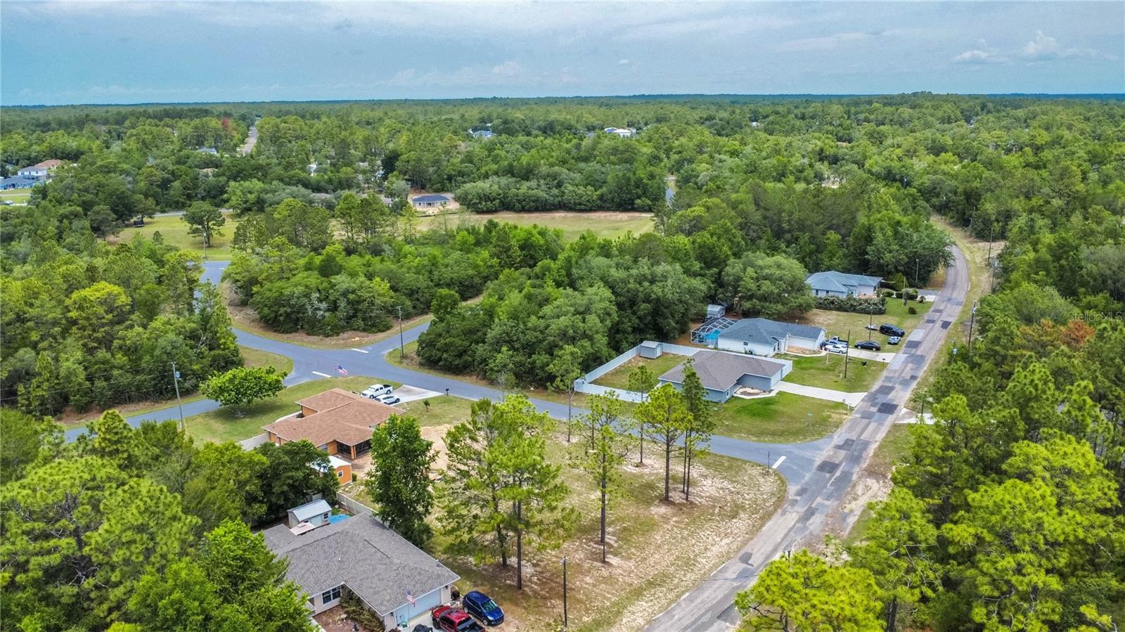 Listing photo id 11 for 7804 Voyager Drive