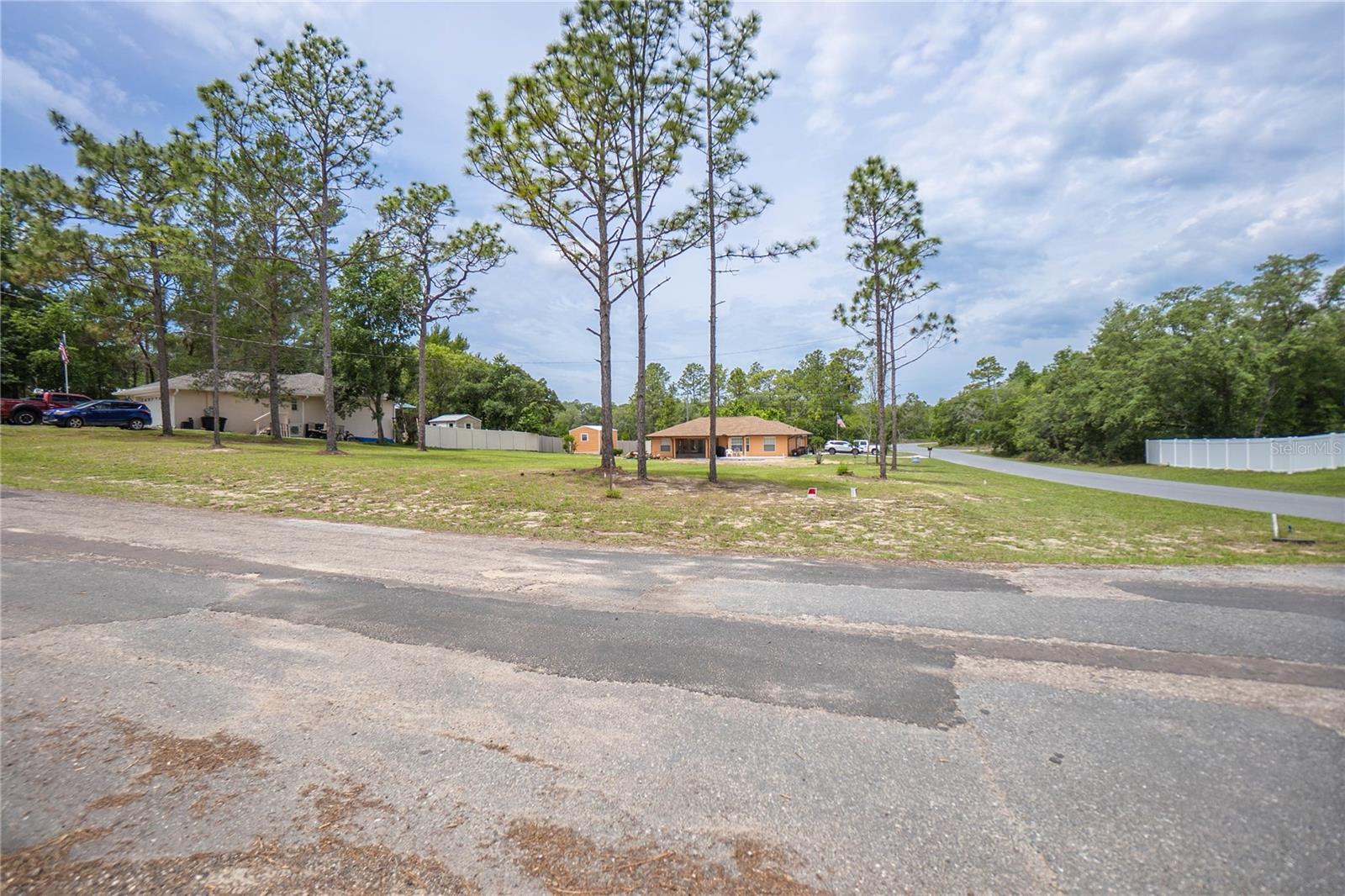Listing photo id 0 for 7804 Voyager Drive