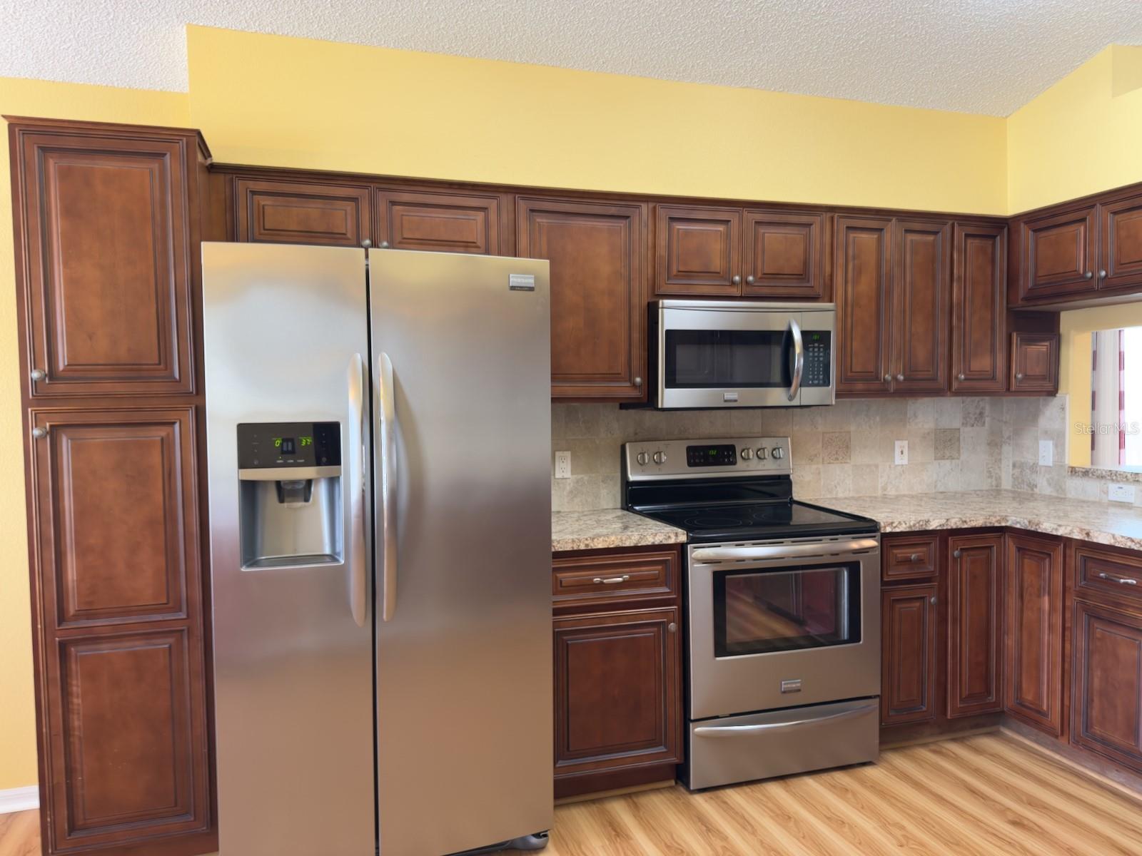 Image 10 of 66 For 18109 Webster Grove Drive