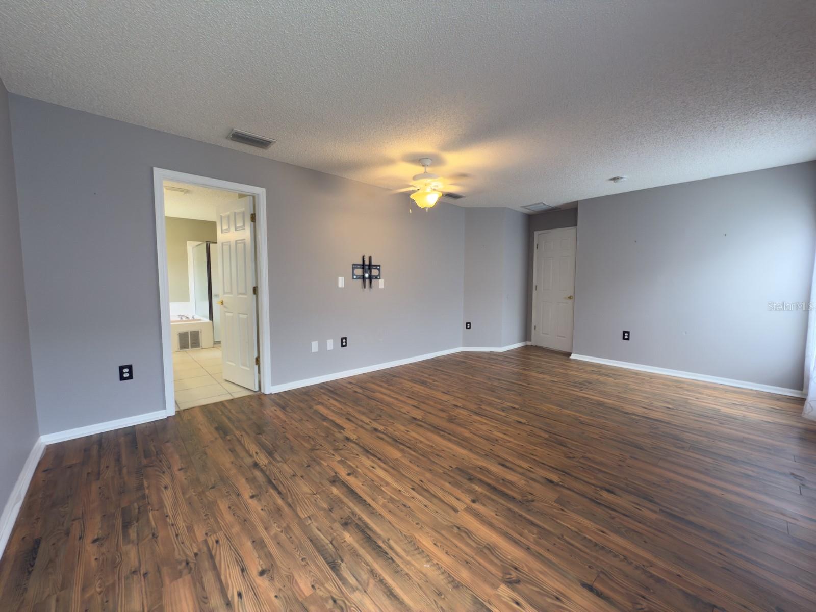 Image 23 of 66 For 18109 Webster Grove Drive
