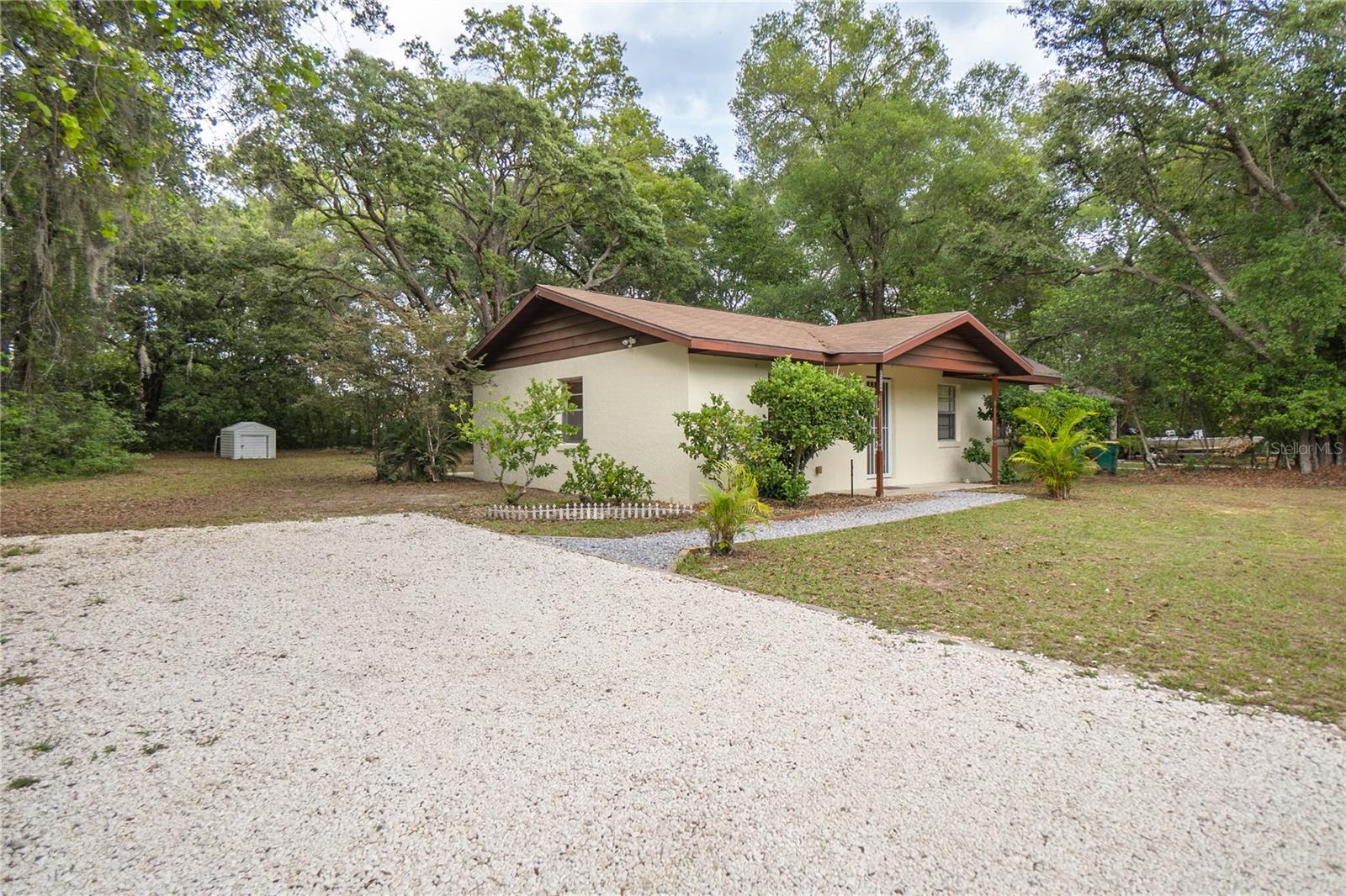 Listing photo id 1 for 2314 Colby Street
