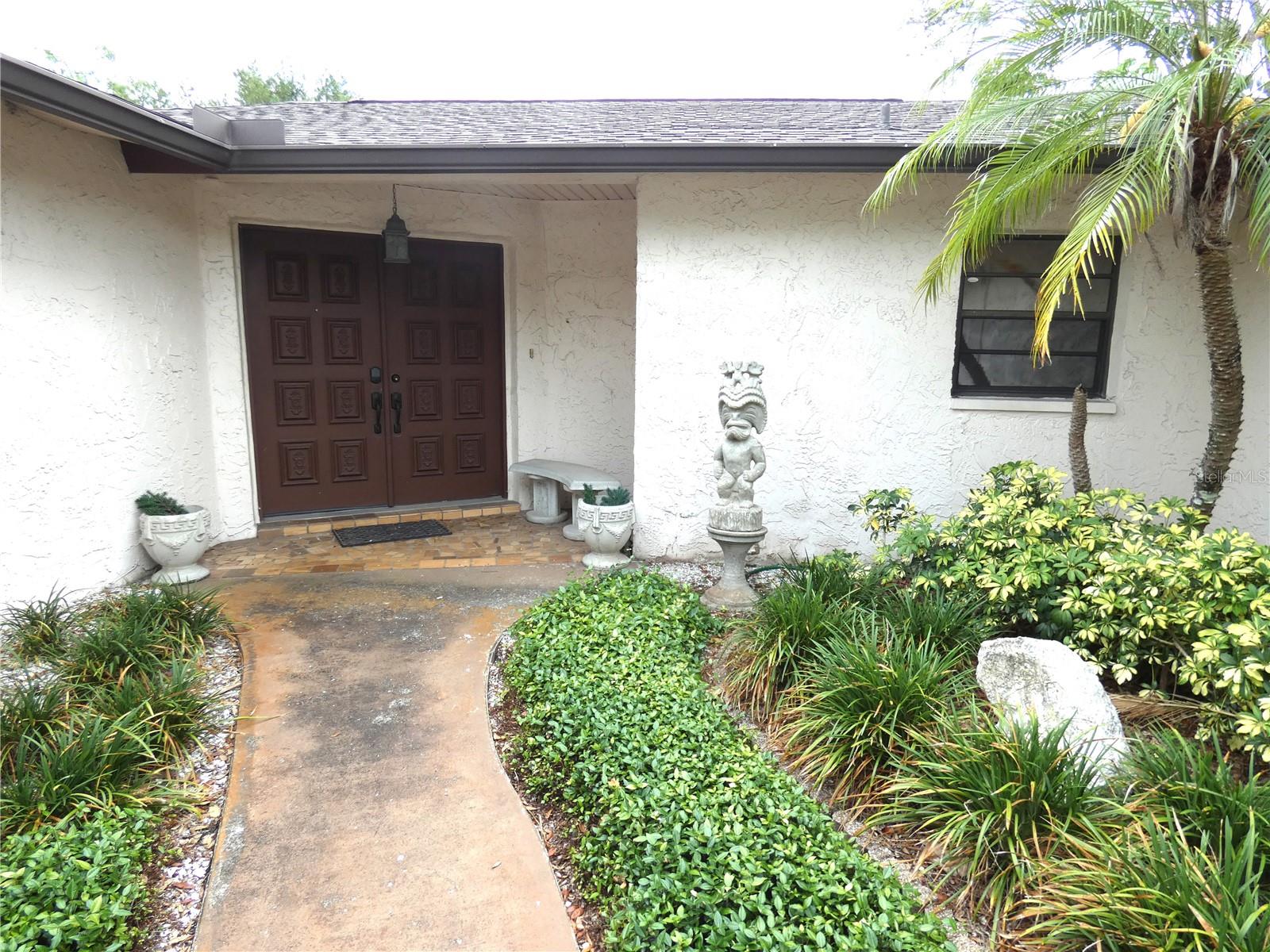Image 5 of 32 For 7632 Lake Forest Circle