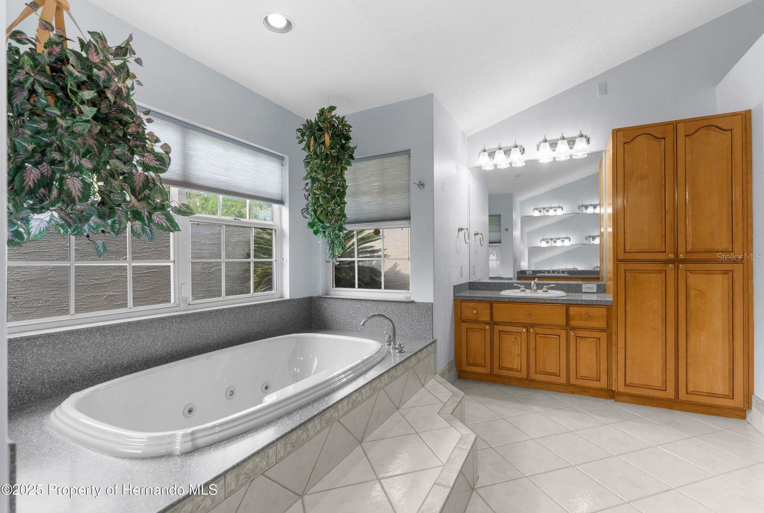 Image 19 of 55 For 7640 Golf Club Street