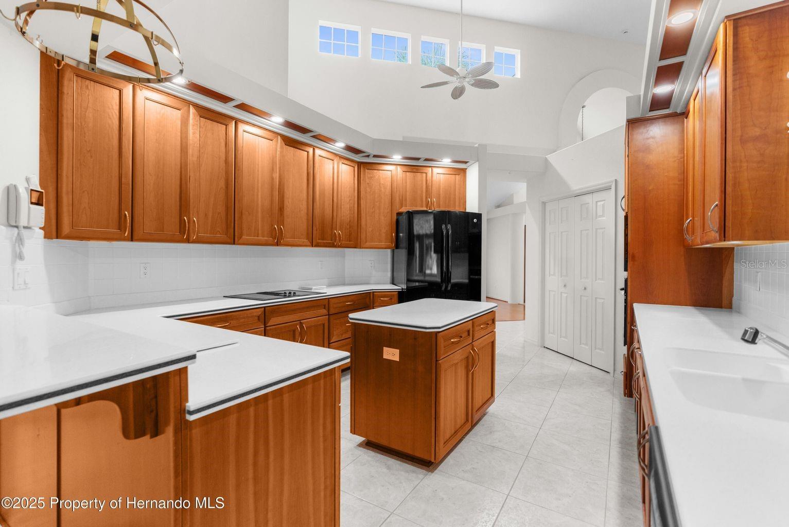 Image 20 of 55 For 7640 Golf Club Street