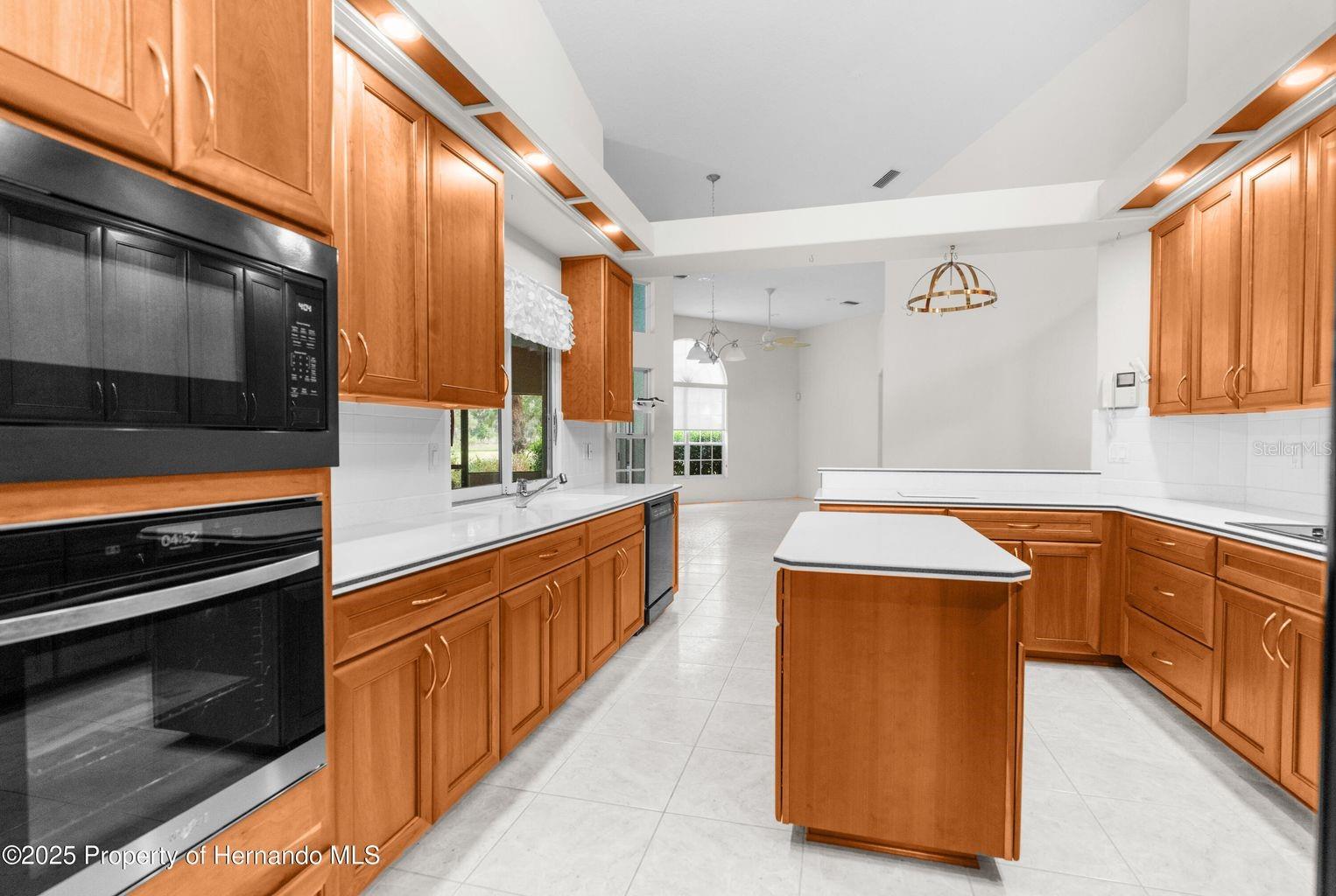 Image 21 of 55 For 7640 Golf Club Street