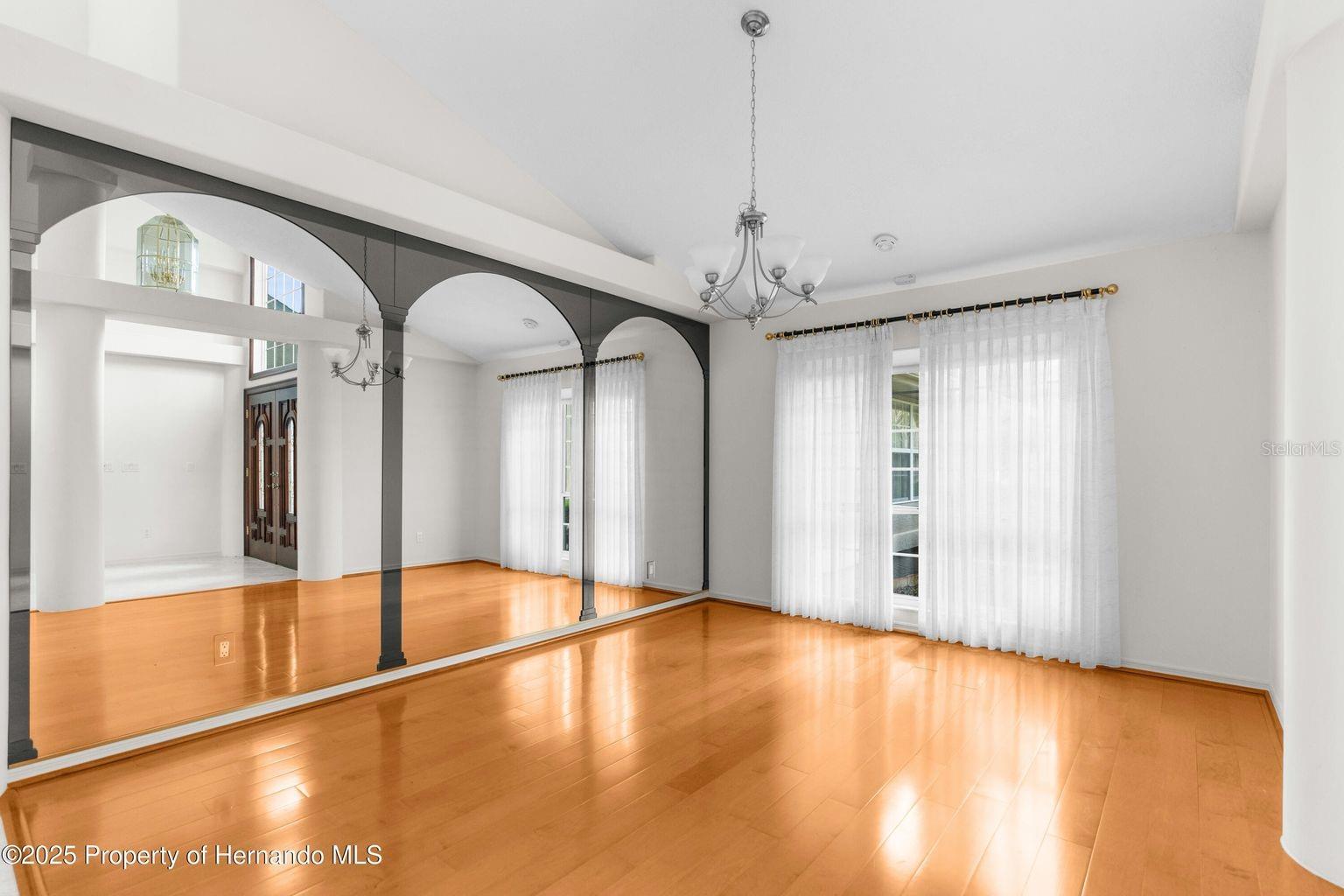 Image 24 of 55 For 7640 Golf Club Street