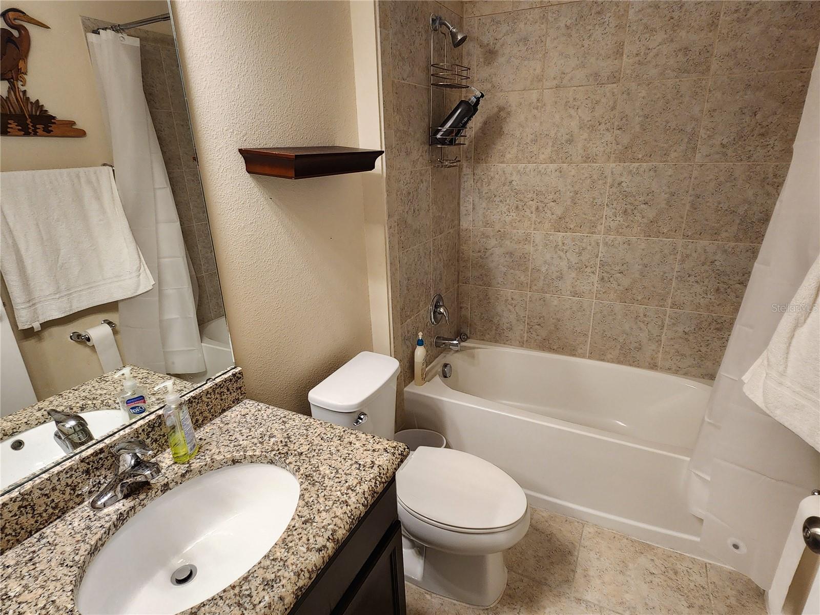 Image 22 of 37 For 954 Old Windsor Way