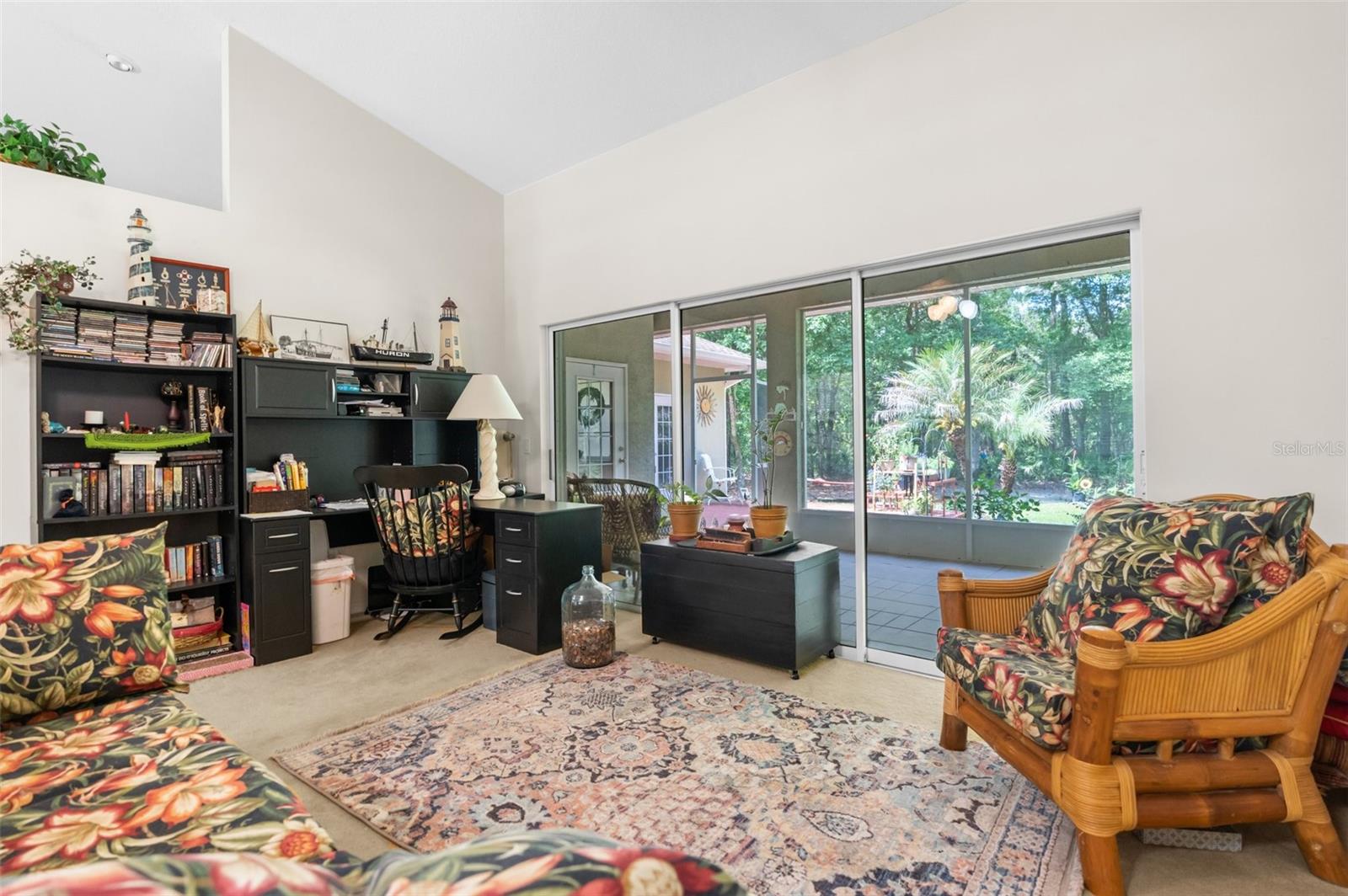 Listing photo id 12 for 14145 Citrus Way