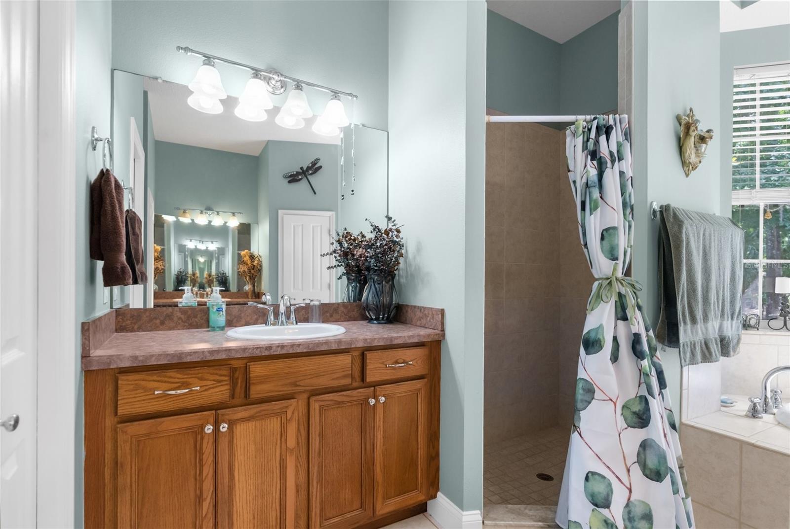 Listing photo id 27 for 14145 Citrus Way