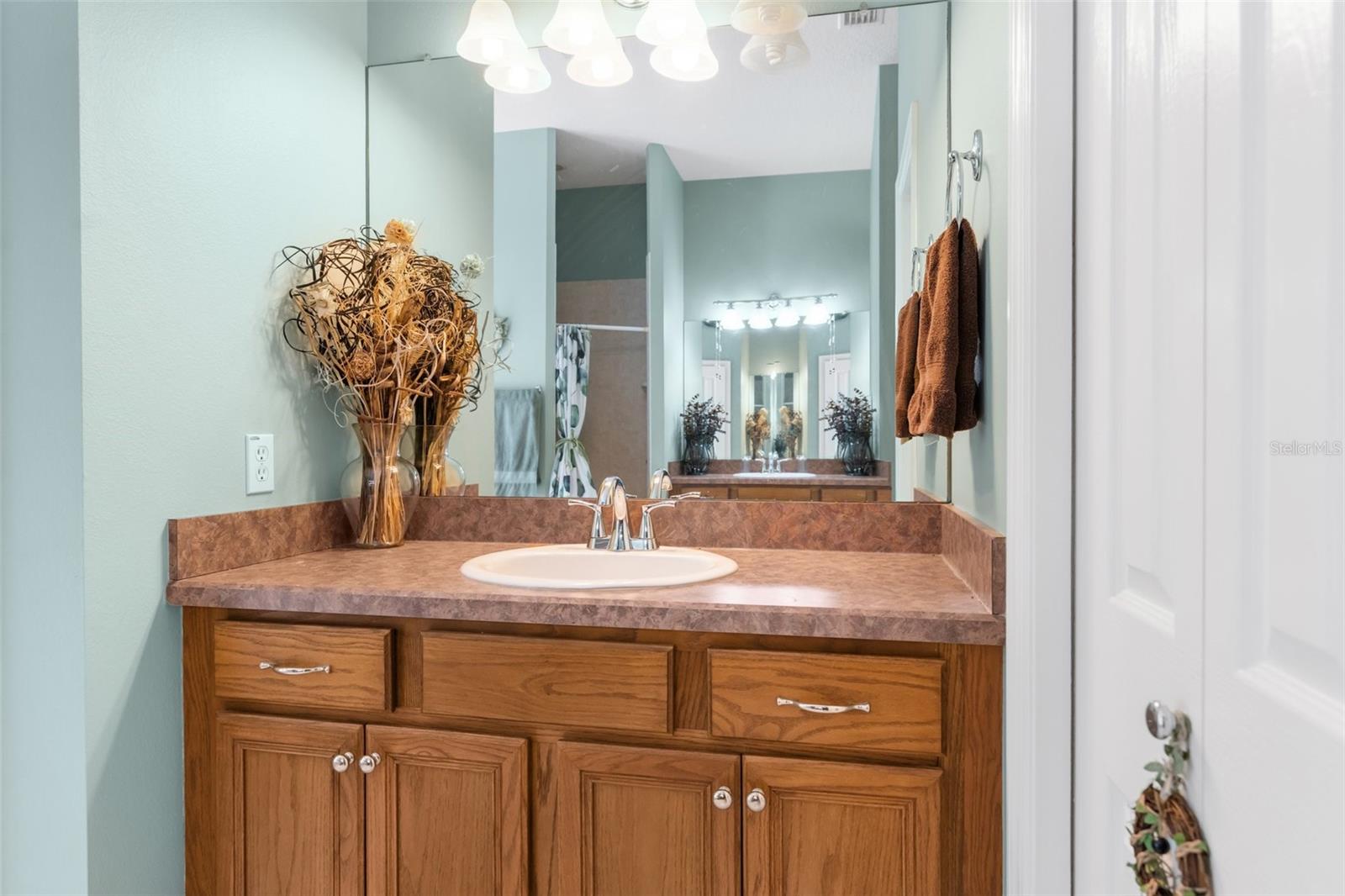 Listing photo id 28 for 14145 Citrus Way