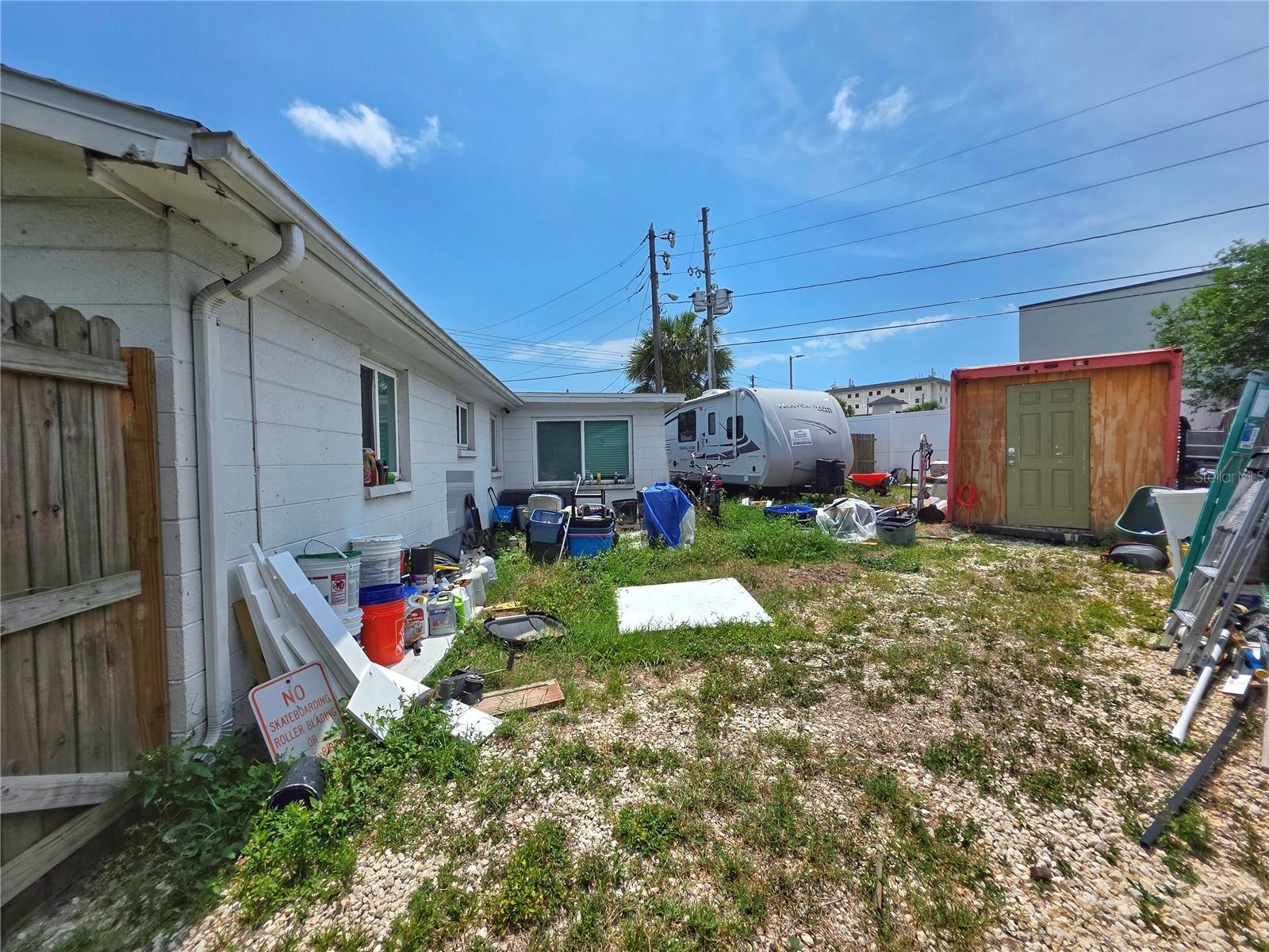 Listing photo id 19 for 2509 Cheval Drive