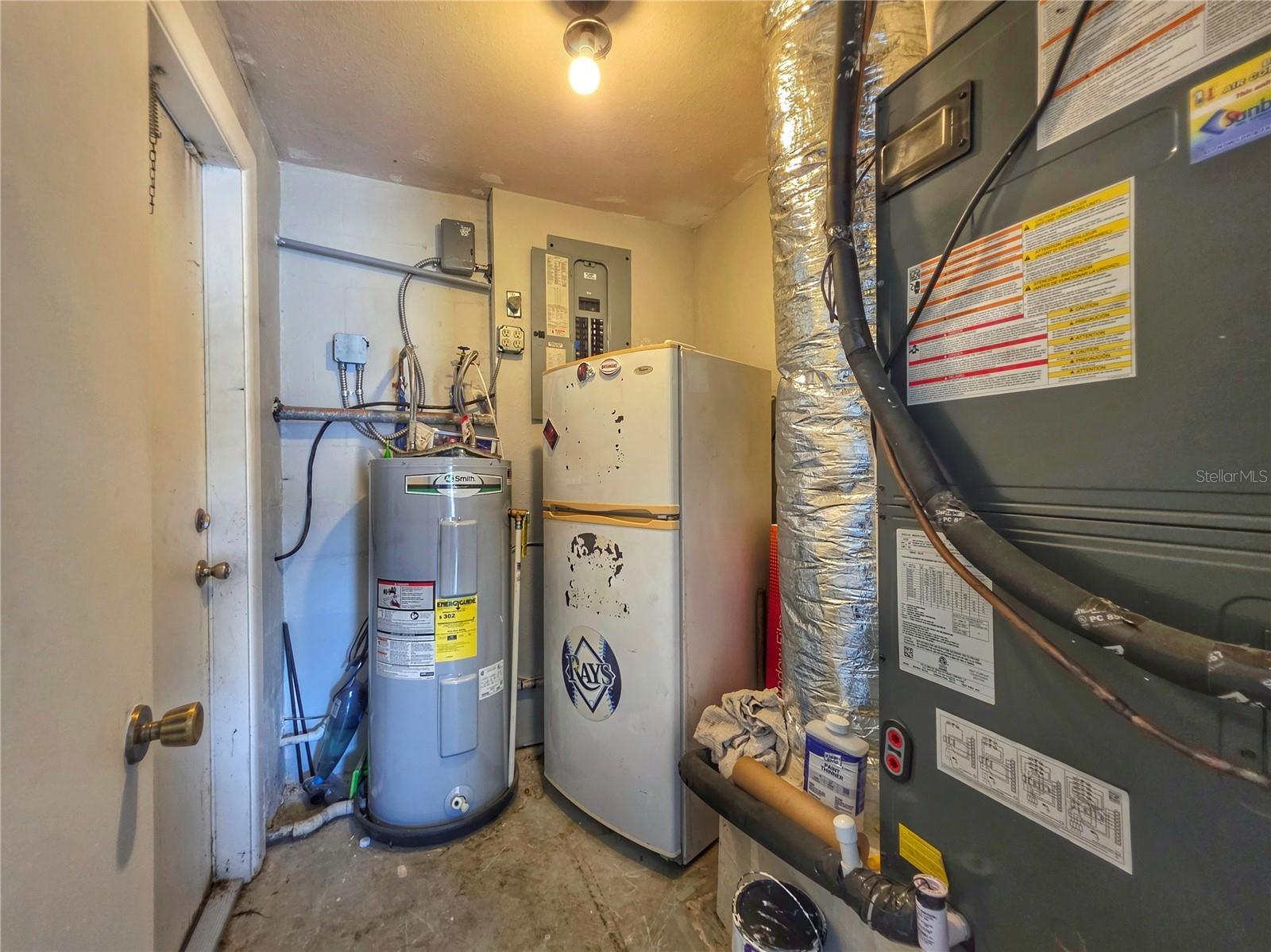 Listing photo id 4 for 2509 Cheval Drive