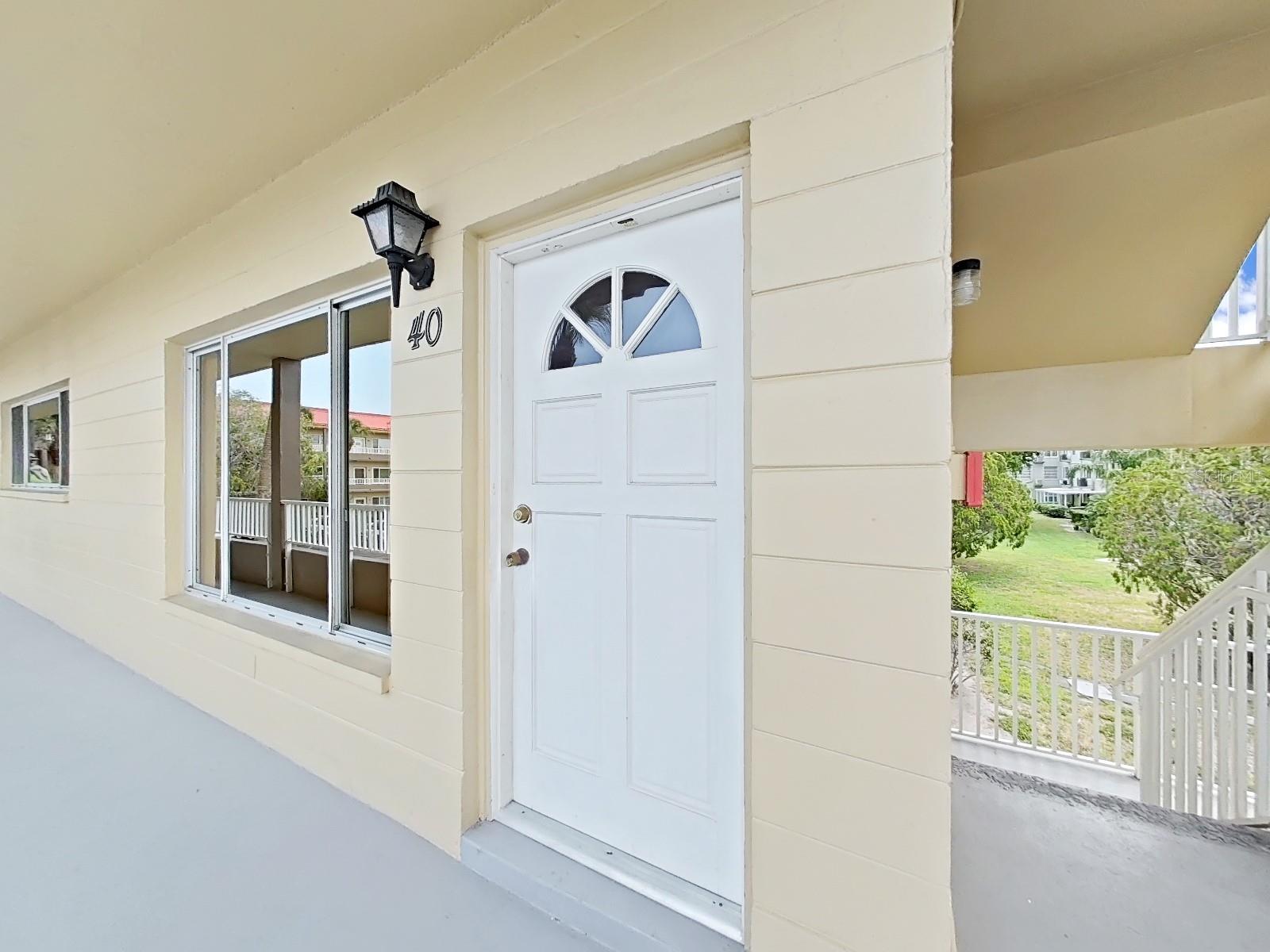 Image 3 of 69 For 2402 Ecuadorian Way 40