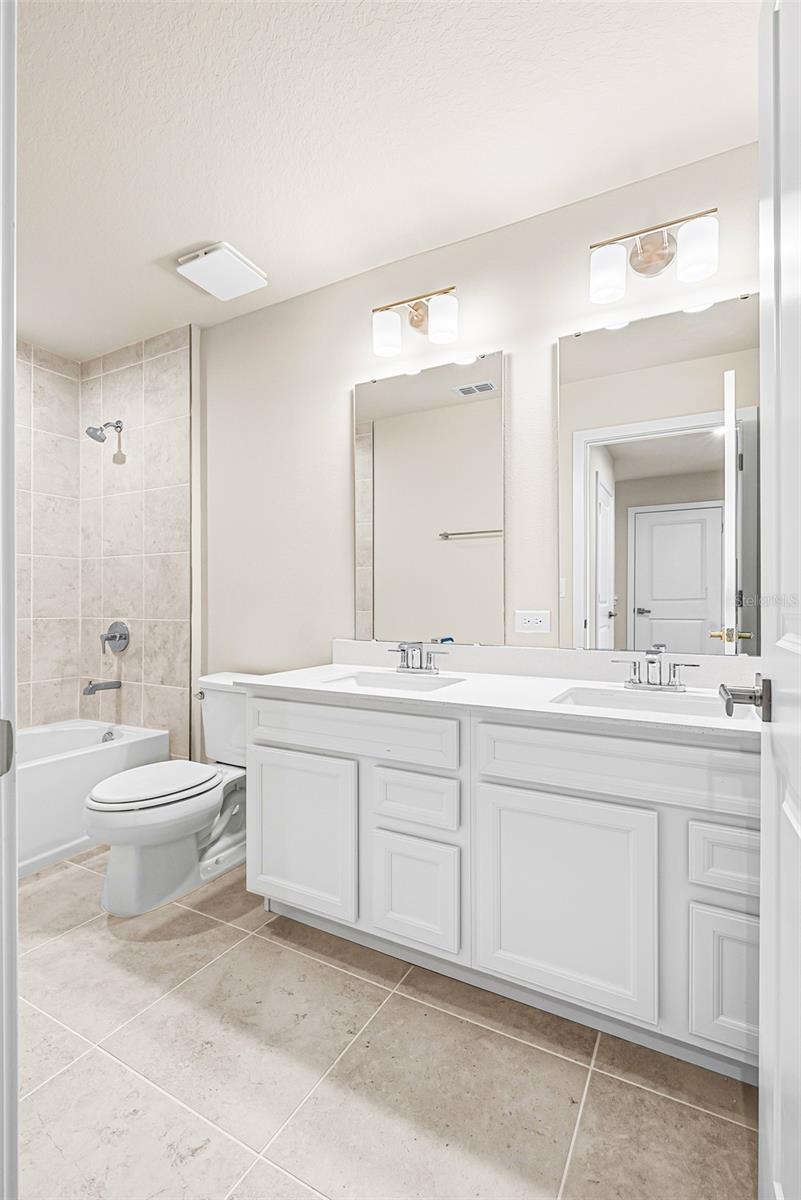 Image 8 of 10 For 1865 Kendall Pointe Place