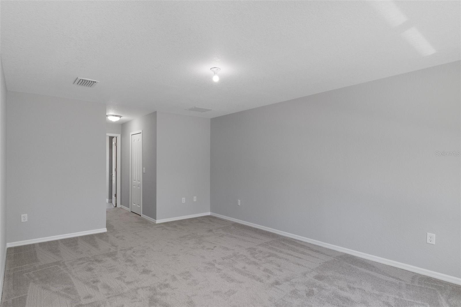 Image 18 of 38 For 15291 Green Jay Road