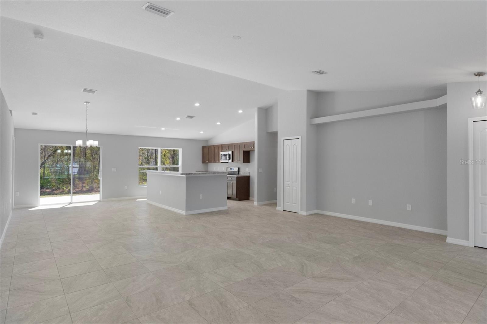 Image 7 of 38 For 12192 Eskimo Curlew Road