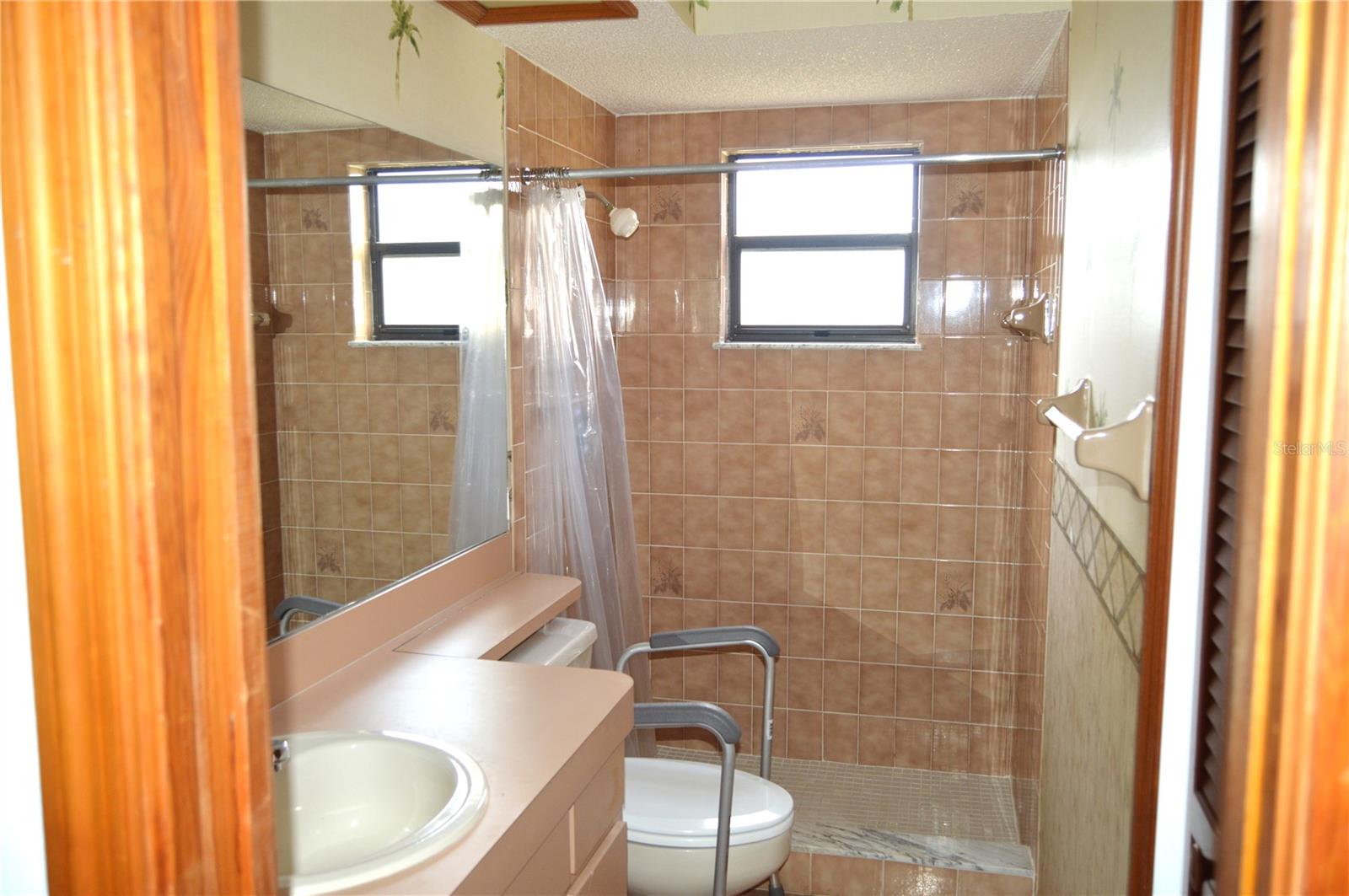 Image 30 of 43 For 13425 Bonita Avenue